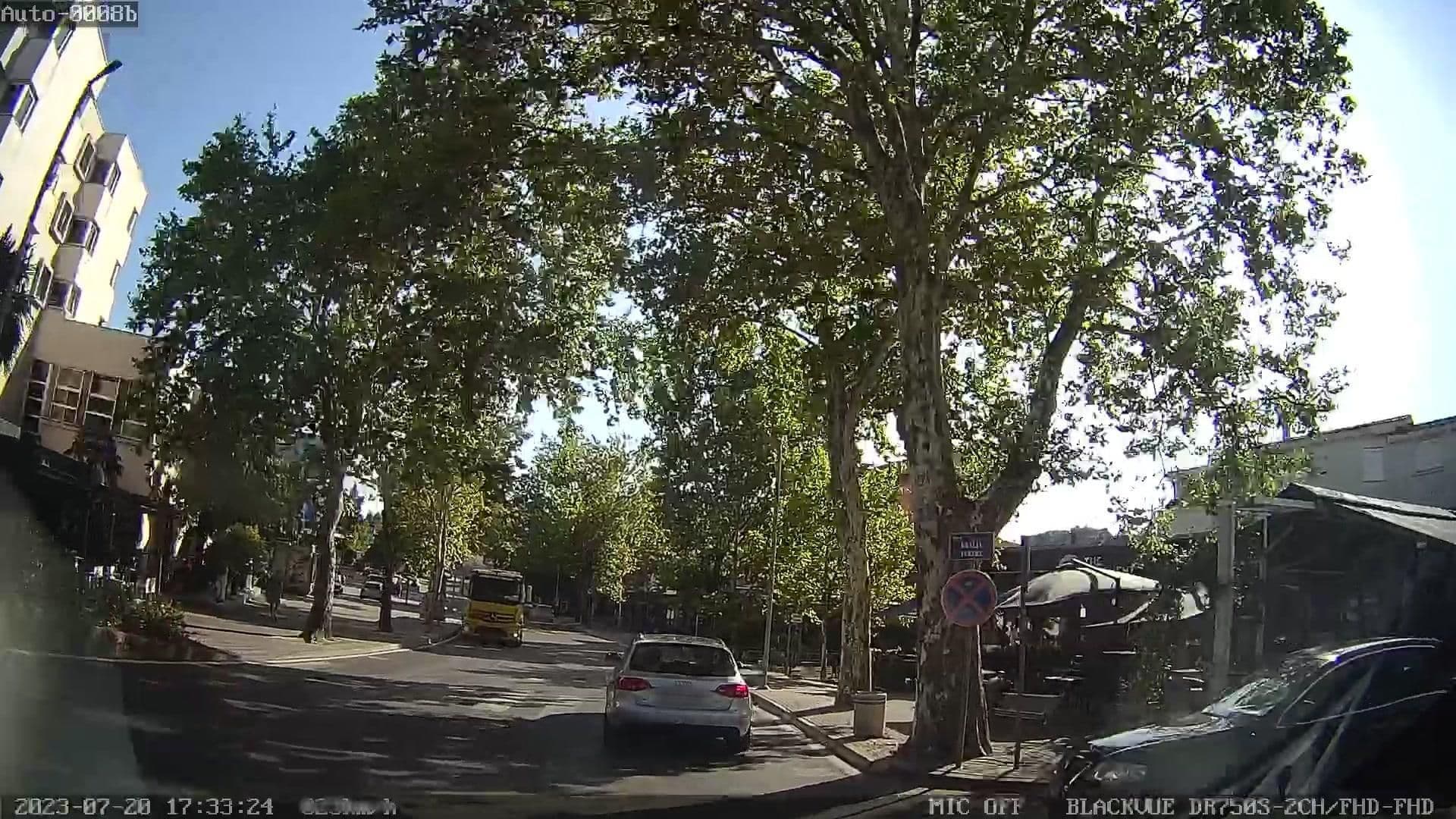 Street view near Hotel Brotnjo, Čitluk — © rdnnk (CC BY-SA · Mapillary)