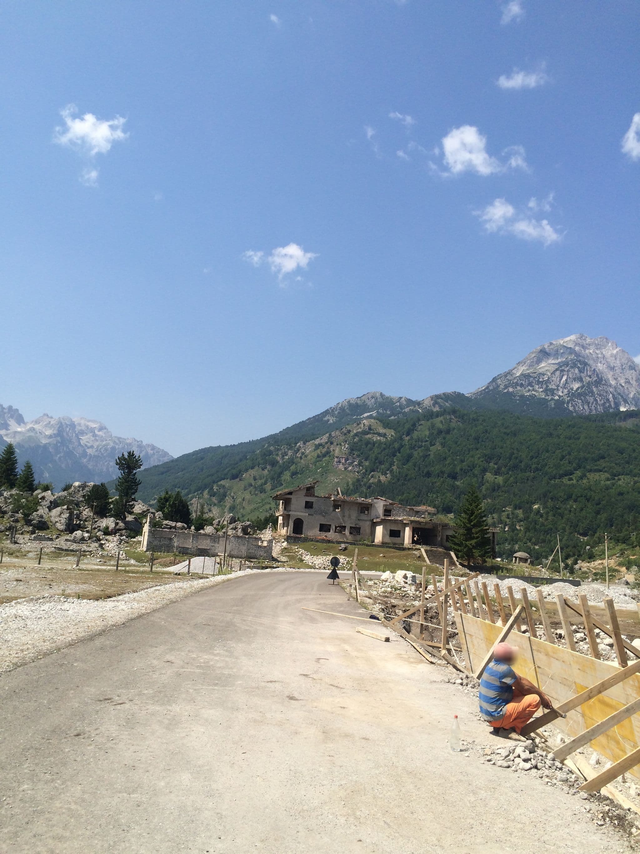 Street view near Guesthouse Dhoma Gjumi, Bajram Curri