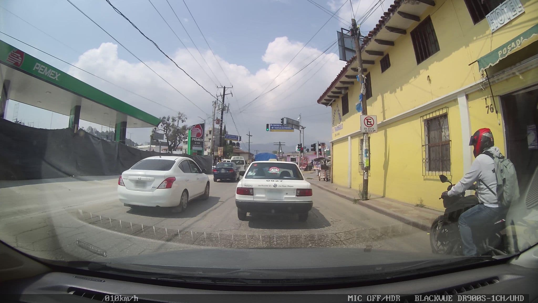 Street view near Hotel El Triangulo, San Cristóbal de las Casas