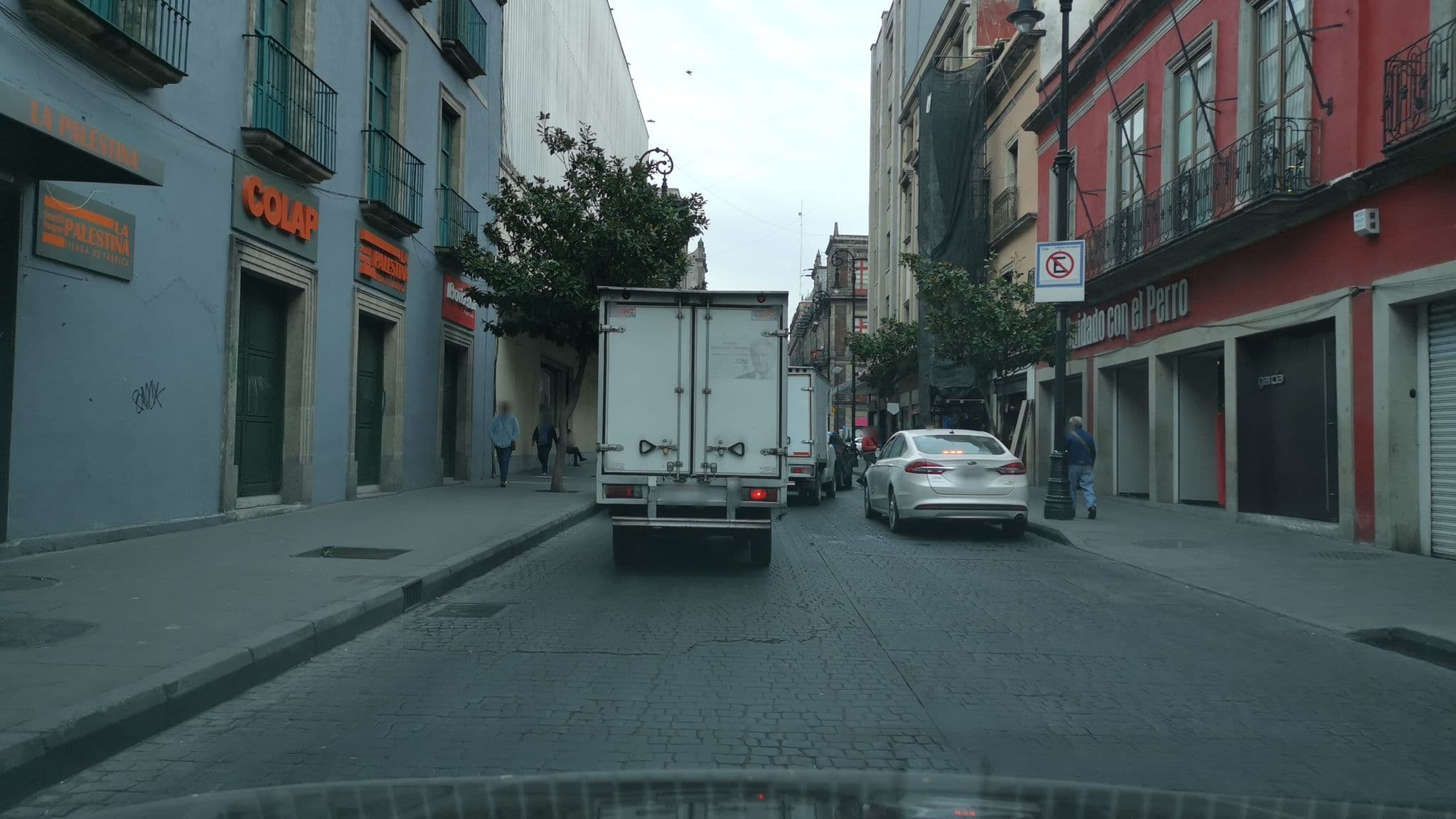 Street view near Roble, Mexico City — © gchava85 (CC BY-SA · Mapillary)