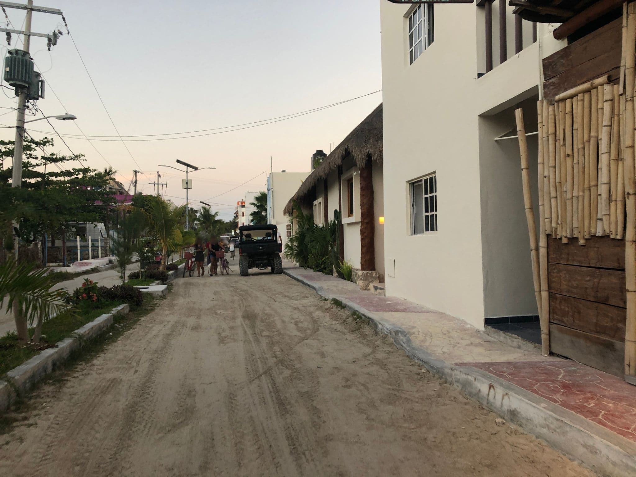 Street view near Bucaneros Hostel, Isla Holbox — © yellowracer (CC BY-SA · Mapillary)