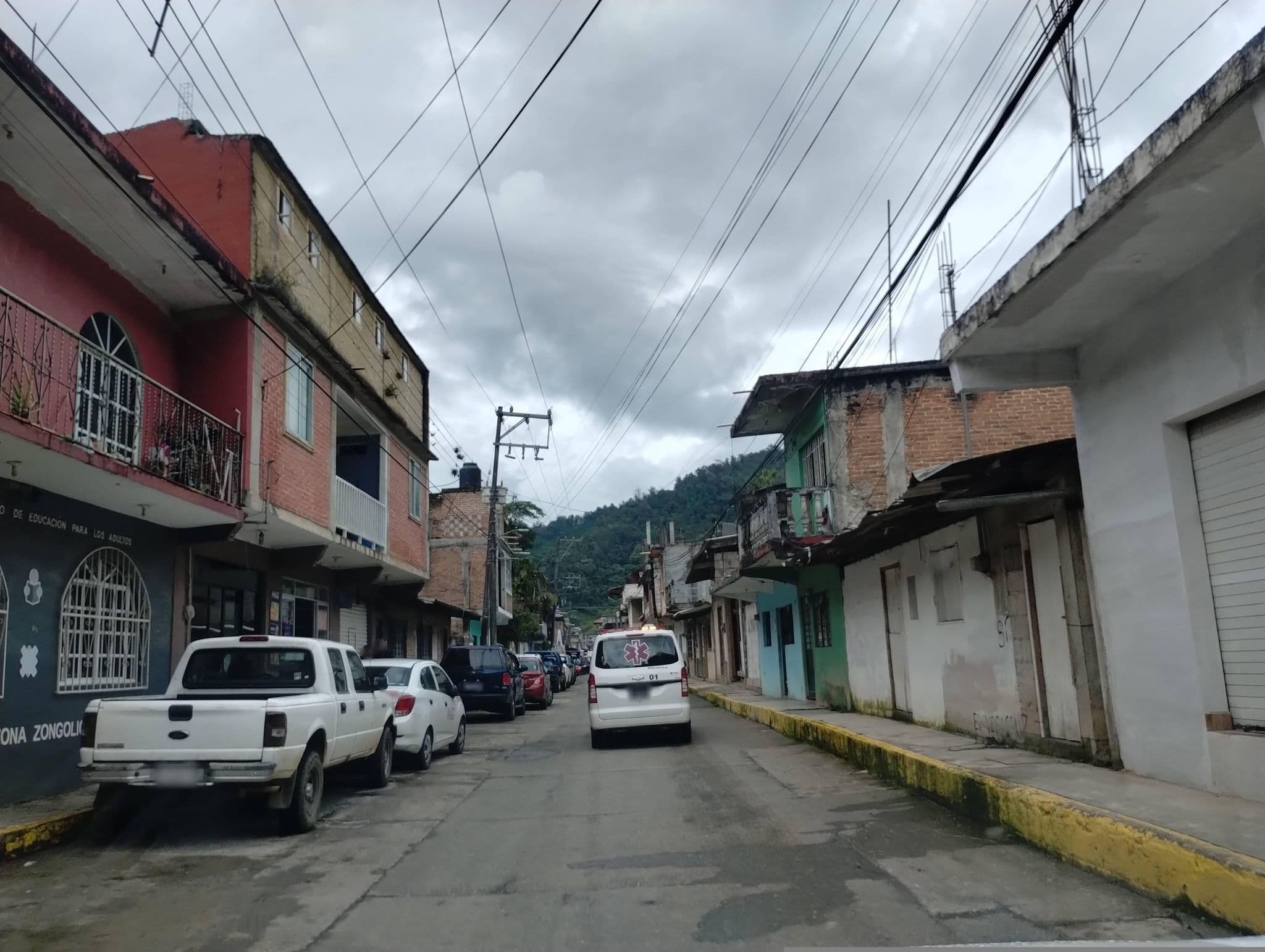 Street view near Hotel Alex, Zongolica — © cu_CARTOGRAFIA (CC BY-SA · Mapillary)