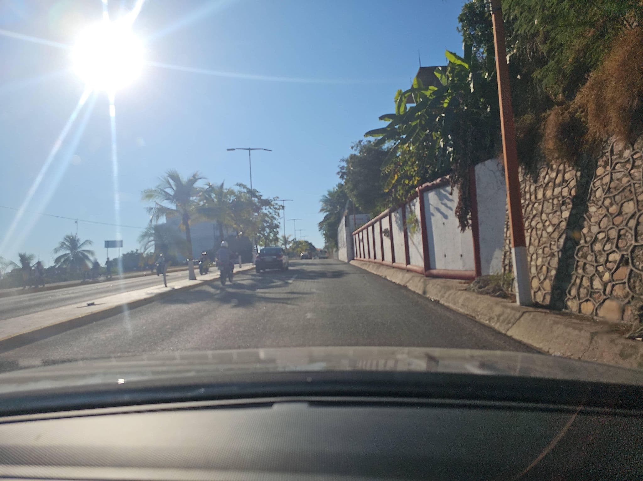 Street view near Serimar, Puerto Escondido — © ezaratemx (CC BY-SA · Mapillary)