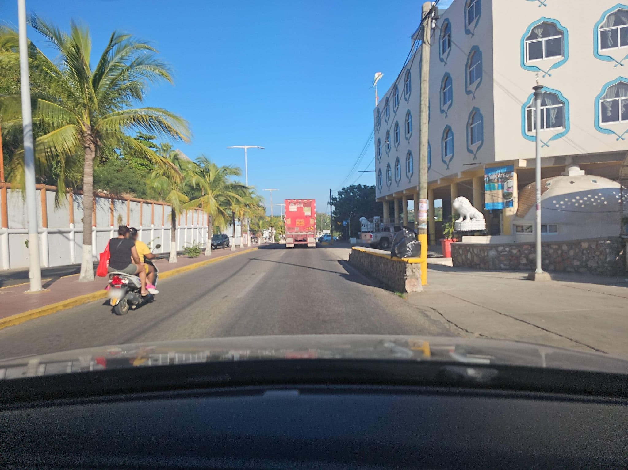 Street view near Villa Aruz, Puerto Escondido — © ezaratemx (CC BY-SA · Mapillary)