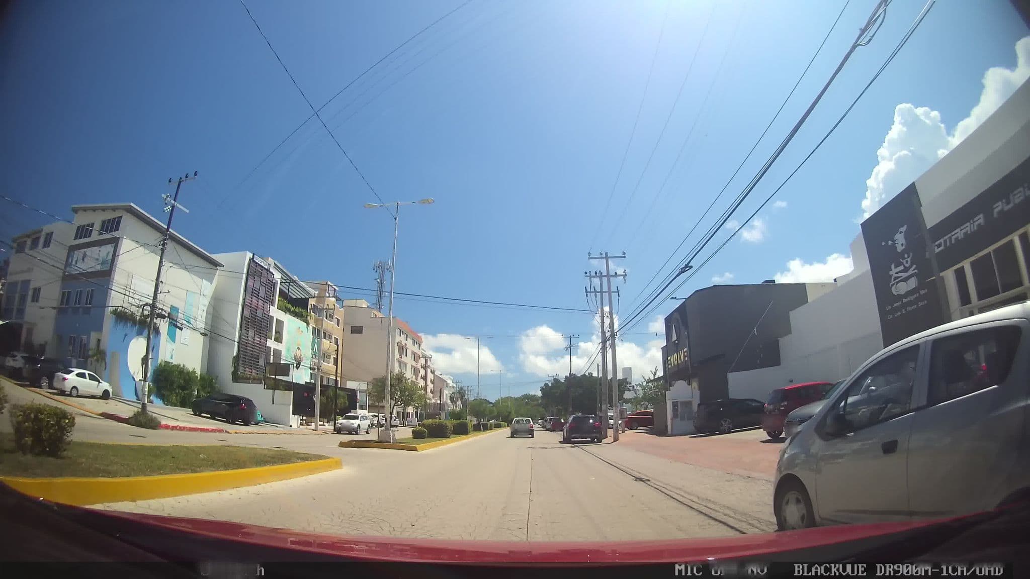 Street view near Nomads, Cancún — © kaart_2 (CC BY-SA · Mapillary)