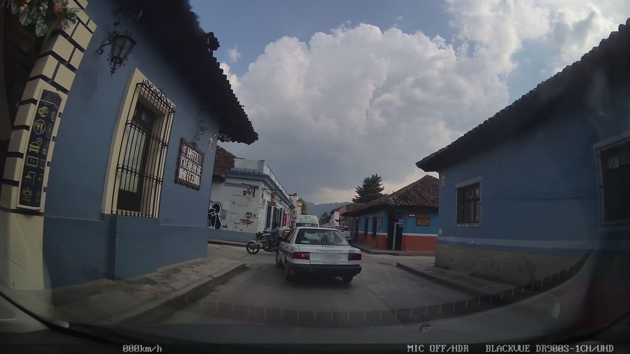 Street view near vila, San Cristóbal de las Casas