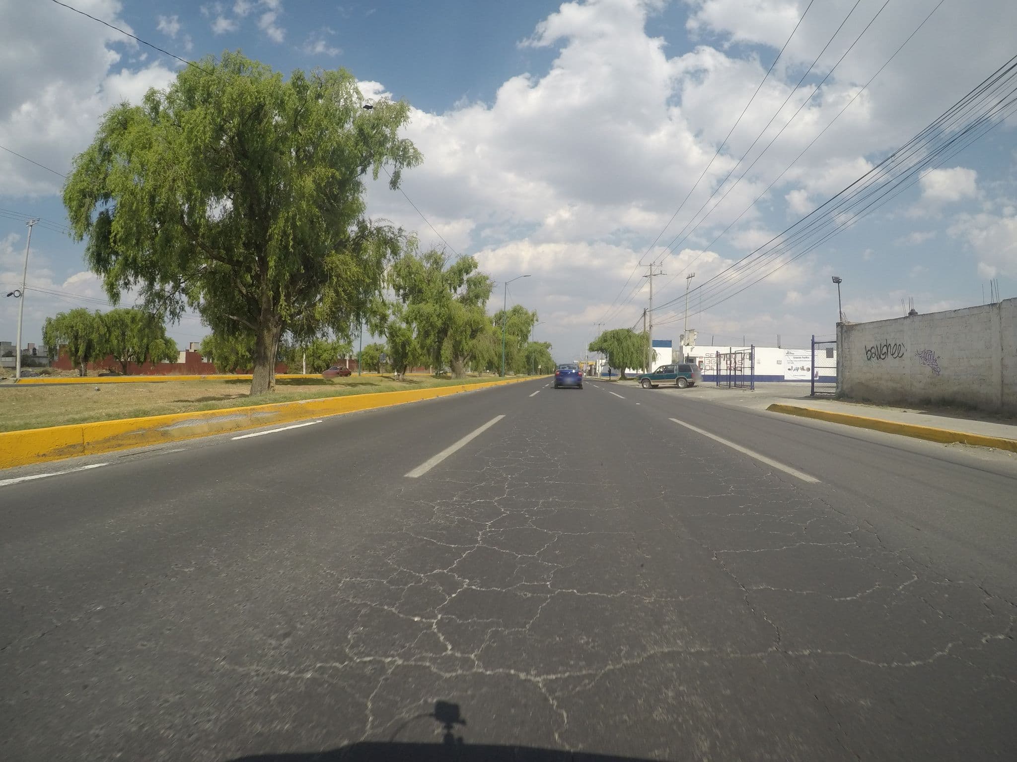 Street view near Hotel & Suites Valen inn, Cacalomacan — © chrisbeddow (CC BY-SA · Mapillary)