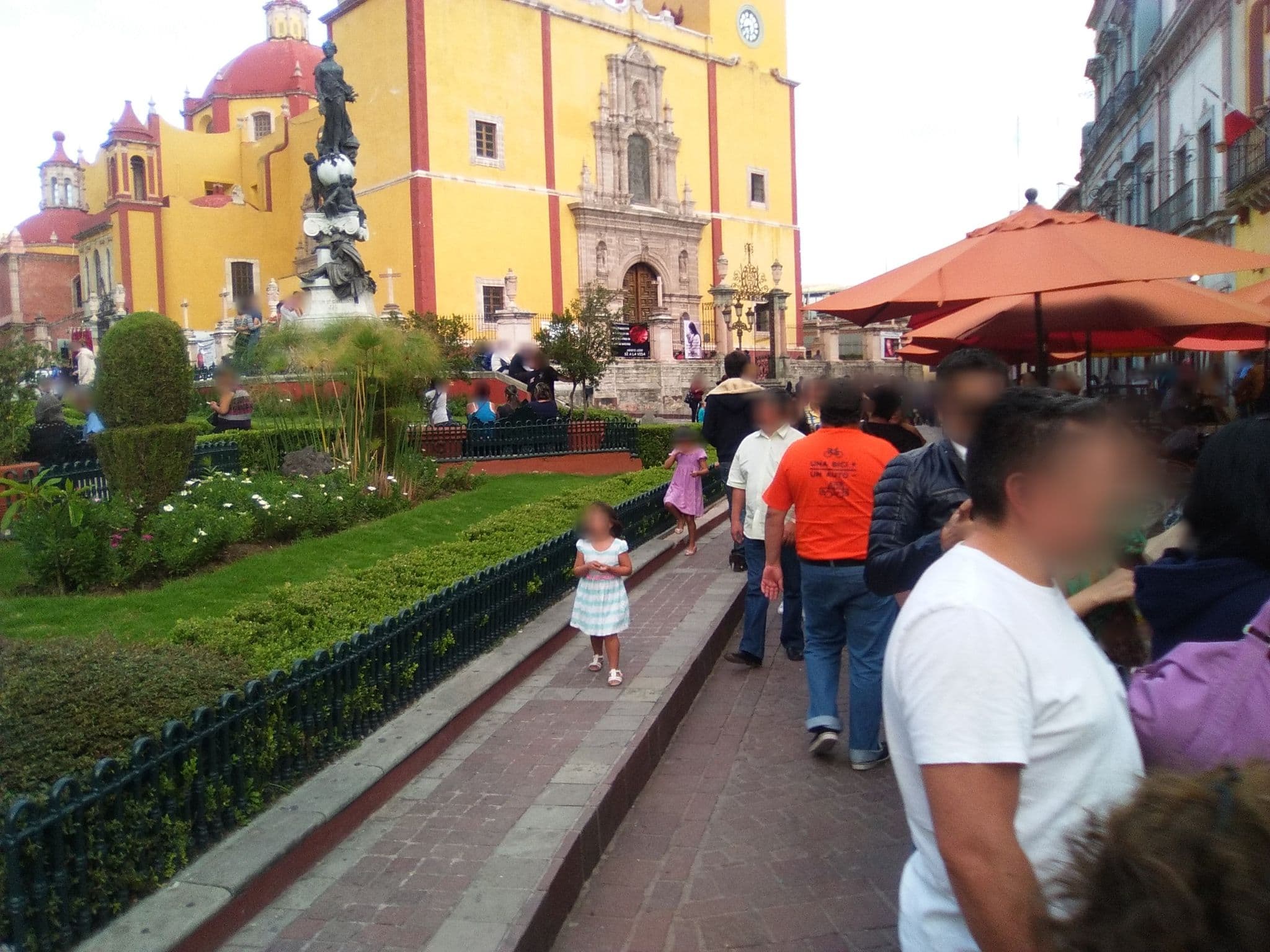 Street view near Hotel de la Paz, Guanajuato — © mapeadora (CC BY-SA · Mapillary)