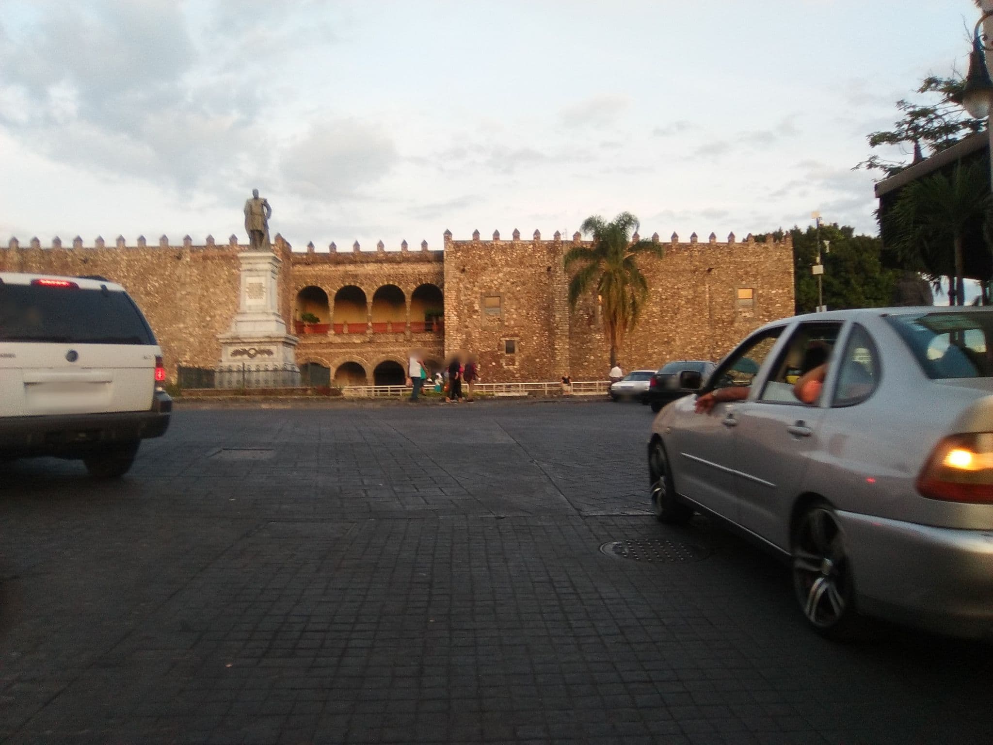 Street view near Noches De Trova, Cuernavaca — © mapeadora (CC BY-SA · Mapillary)