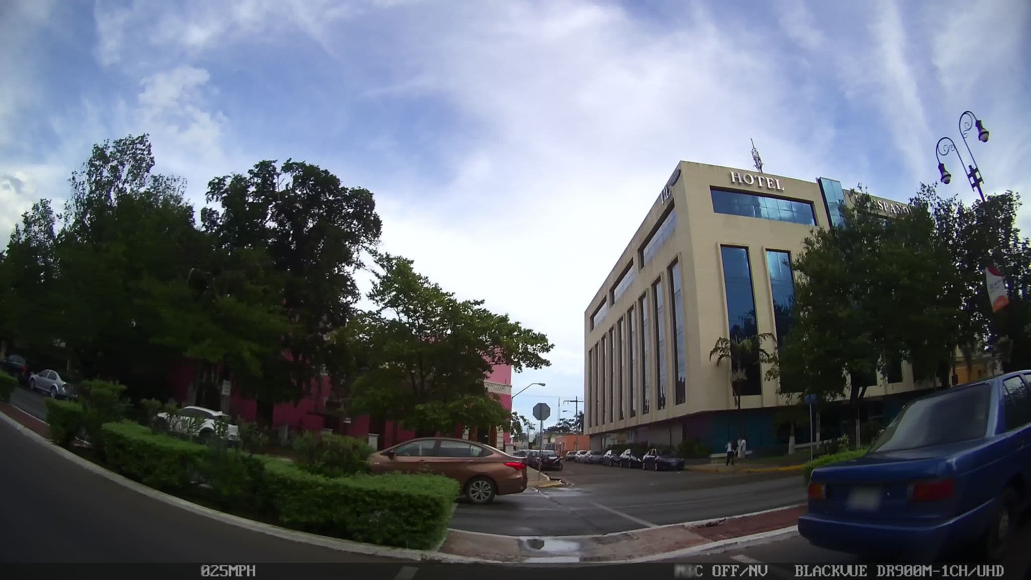 Street view near Rosas & Xocolate, Mérida — © kaart_2 (CC BY-SA · Mapillary)