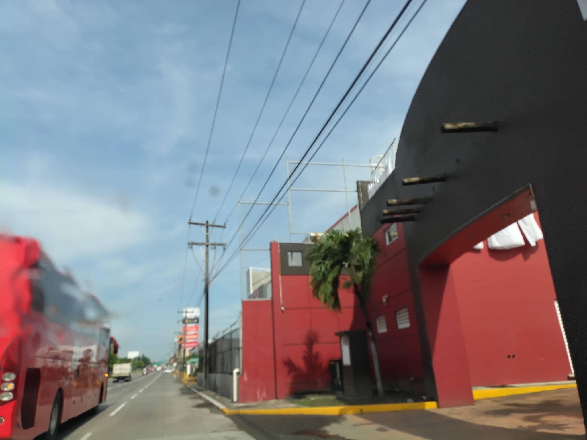 Street view near Maxim, Río Medio [Granja] — © cu_CARTOGRAFIA (CC BY-SA · Mapillary)