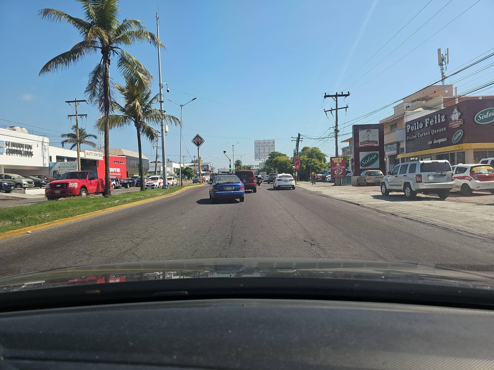 Street view near Motel Lov, Veracruz