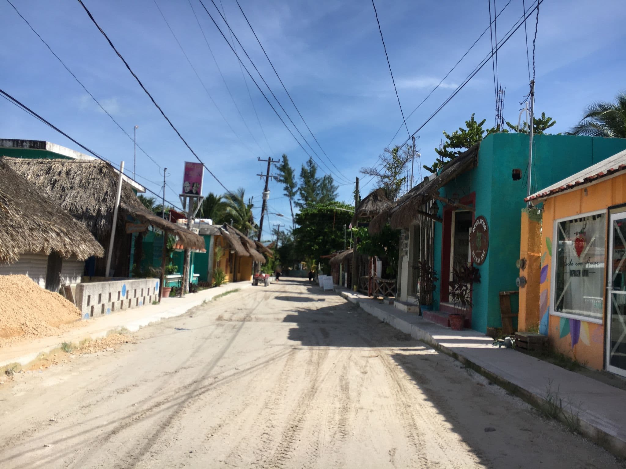 Street view near Fragatta, Isla Holbox — © z0rg (CC BY-SA · Mapillary)