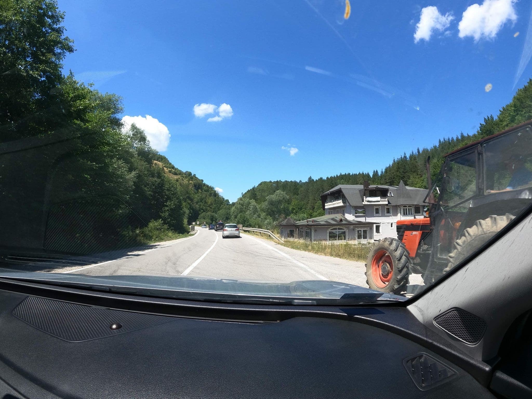 Street view near Mimoza, Kladanj — © borovac (CC BY-SA · Mapillary)