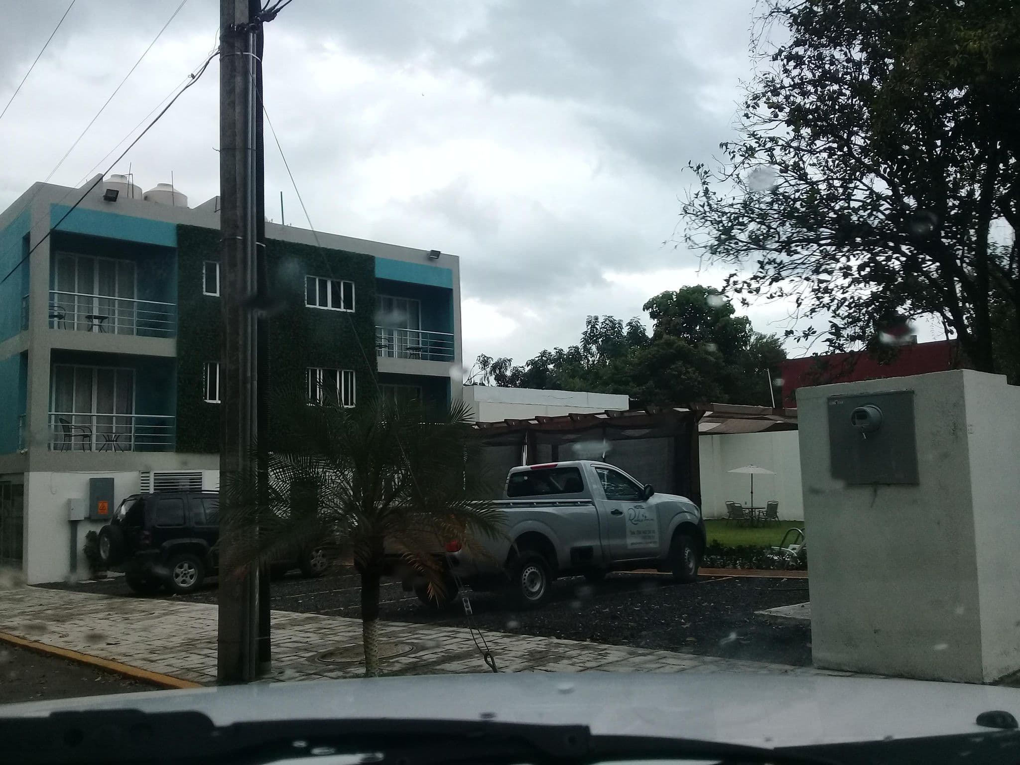Street view near Relax inn Suites, Sihuapan — © viajes (CC BY-SA · Mapillary)