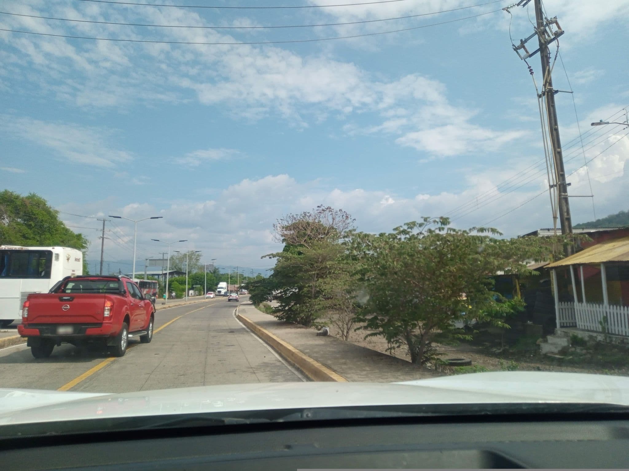 Street view near Casas de Playa Costa Esmeralda, Catemaco — © edisunza (CC BY-SA · Mapillary)