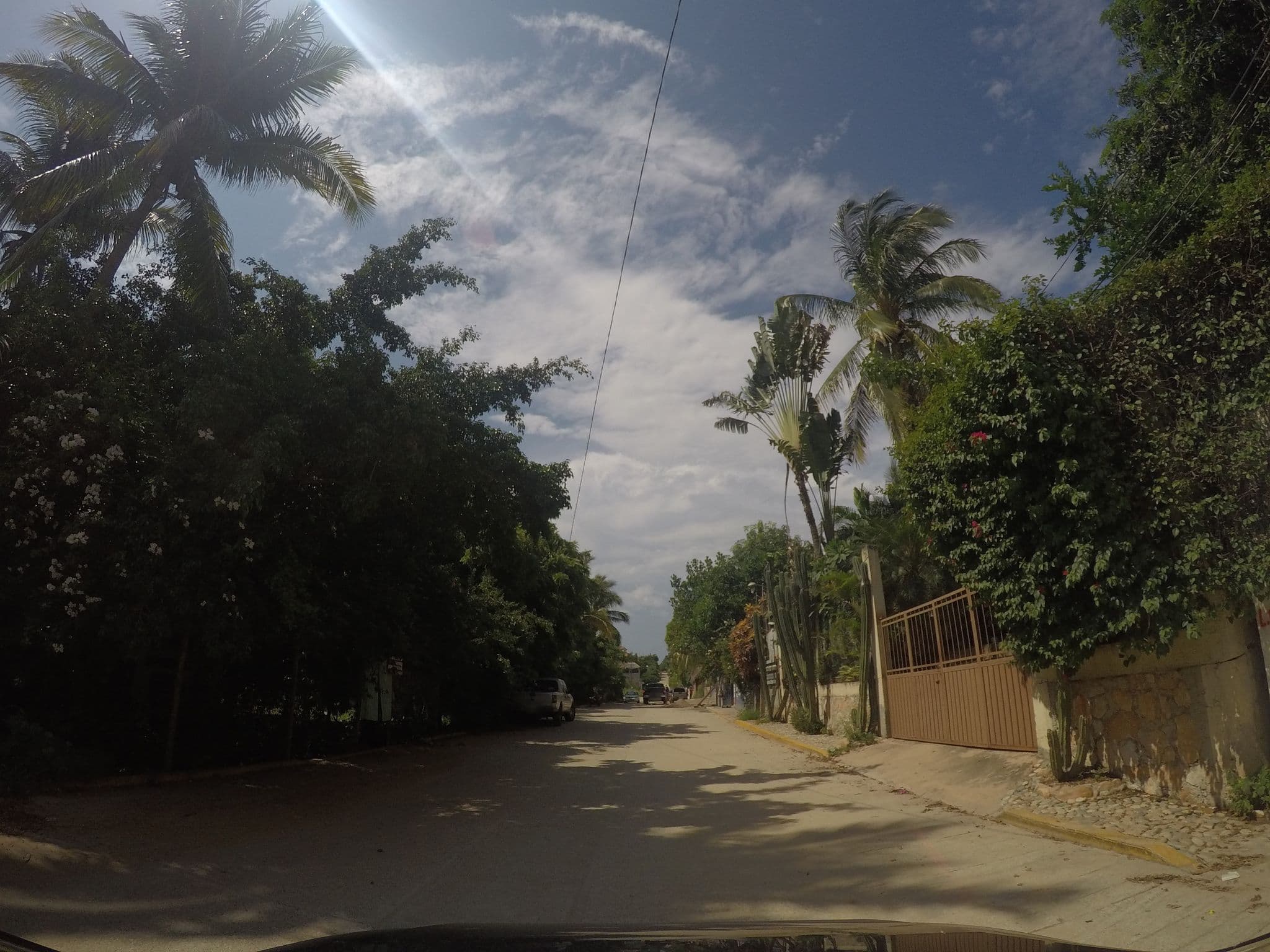 Street view near Hotel Brisas del Sol, Brisas de Zicatela — © t0mmy (CC BY-SA · Mapillary)