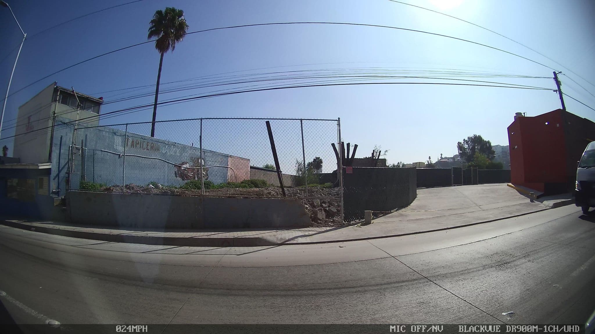 Street view near Casas YMCA de menores migrantes., Tijuana — © kaart_2 (CC BY-SA · Mapillary)
