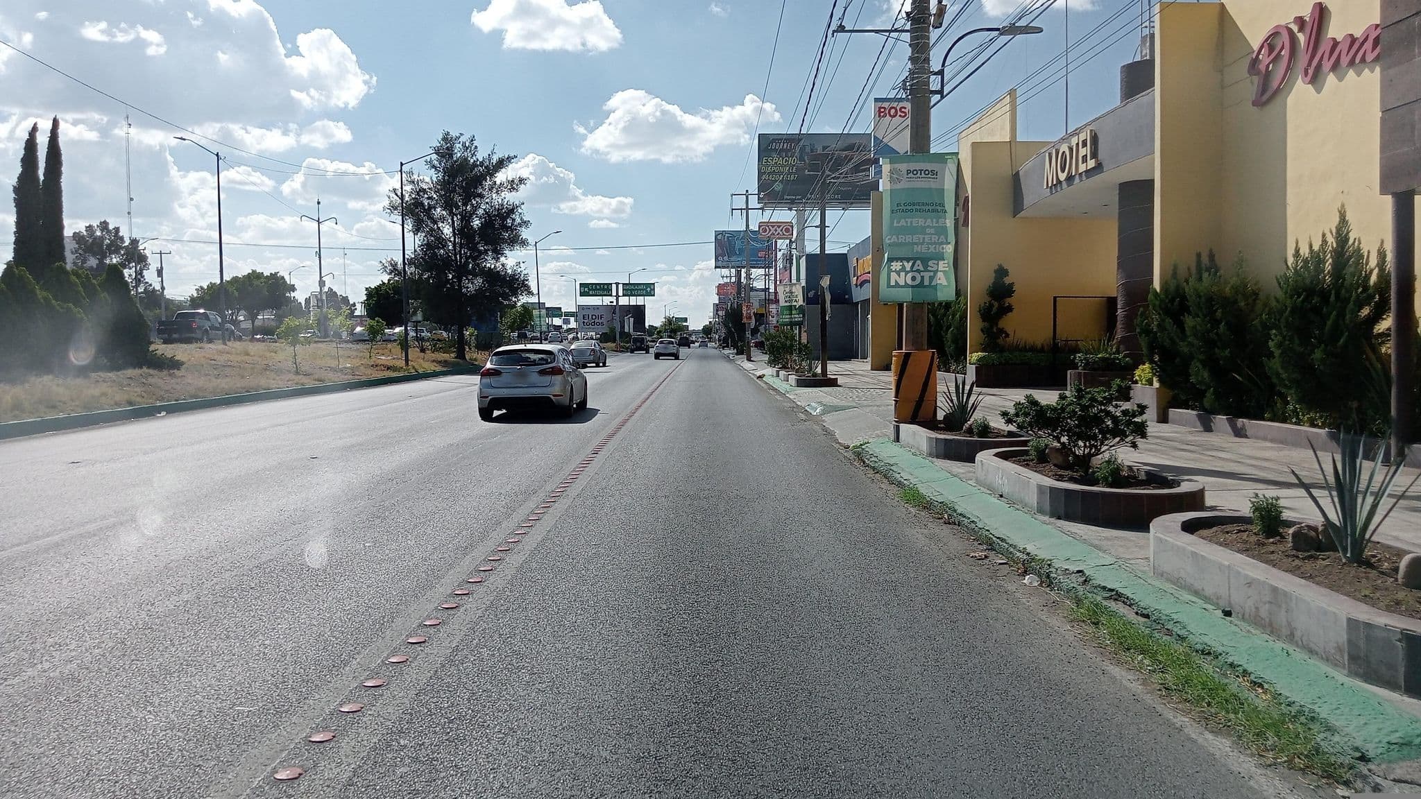 Street view near Motel De luxe, San Luis Potosí — © Cesar87 (CC BY-SA · Mapillary)