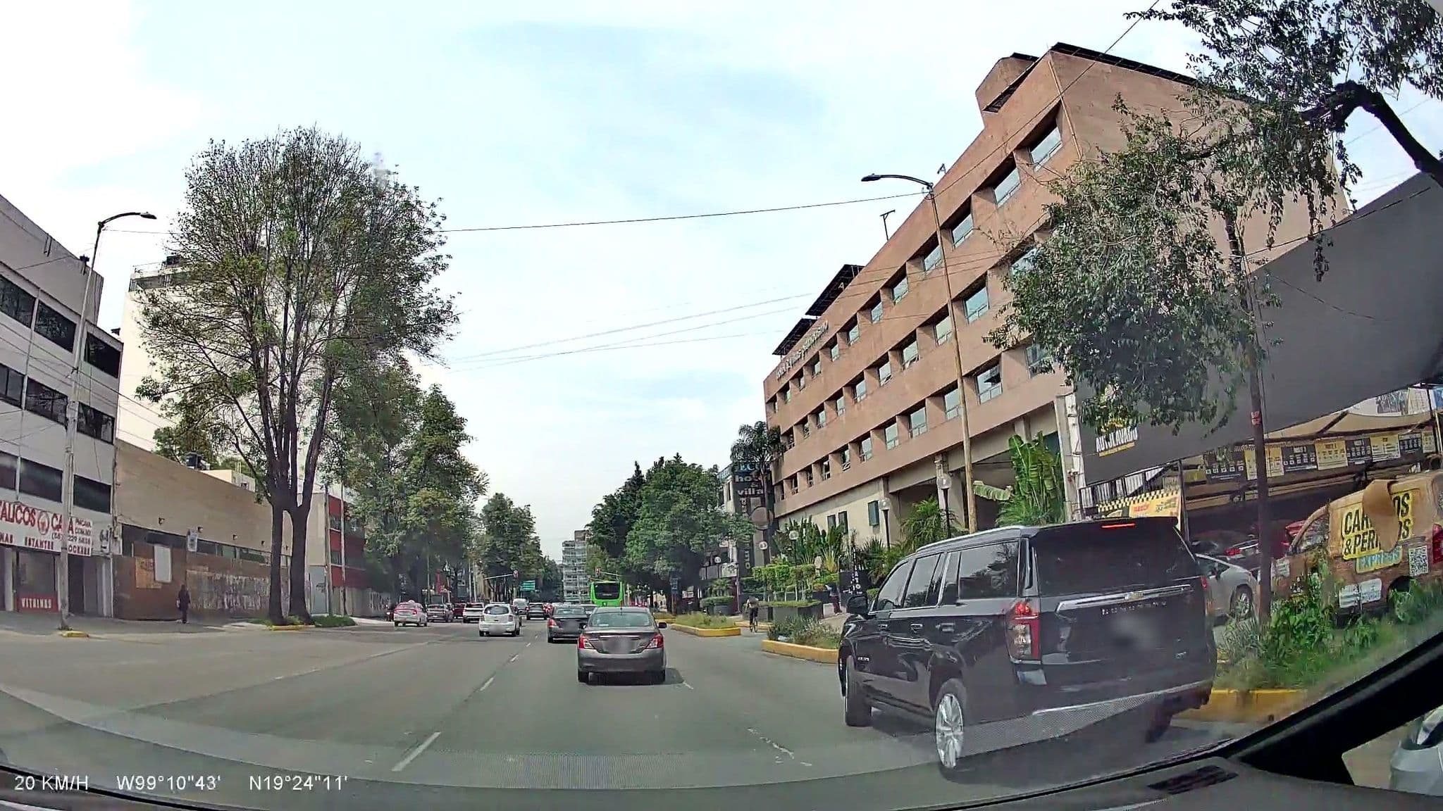 Street view near Hotel & Villas Patriotismo, Colonia del Valle — © vsalgado (CC BY-SA · Mapillary)
