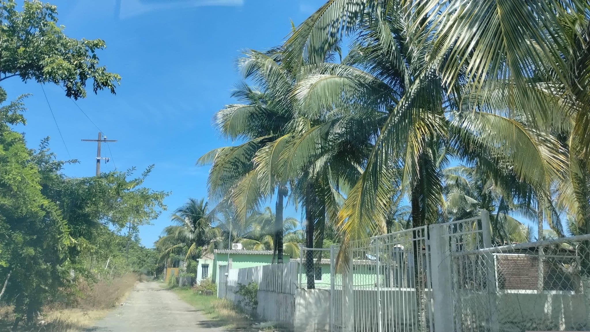 Street view near Hotel Villas Mata de Uva, Antón Lizardo — © cu_CARTOGRAFIA (CC BY-SA · Mapillary)