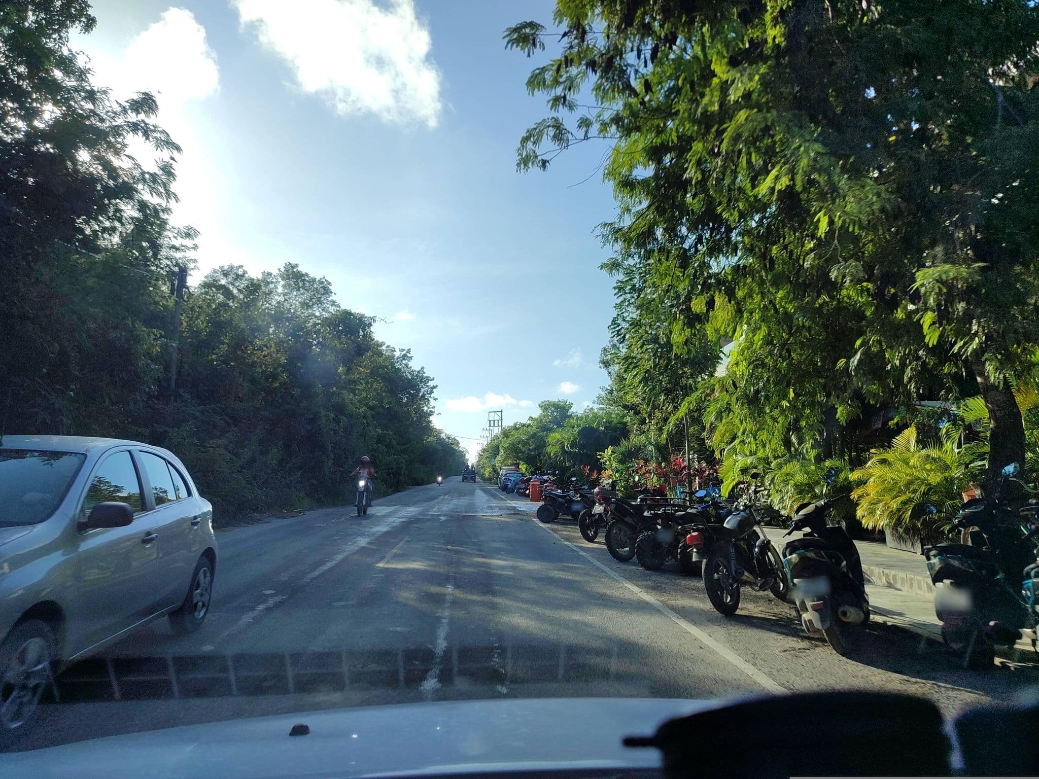 Street view near Mistiq, Tulum