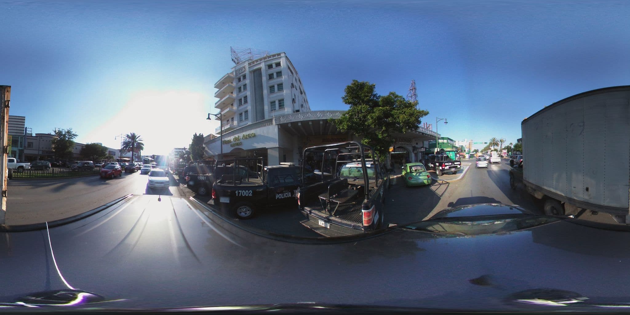 Street view near Hotel Plaza del Arco Express, Monterrey — © cbujanos65 (CC BY-SA · Mapillary)
