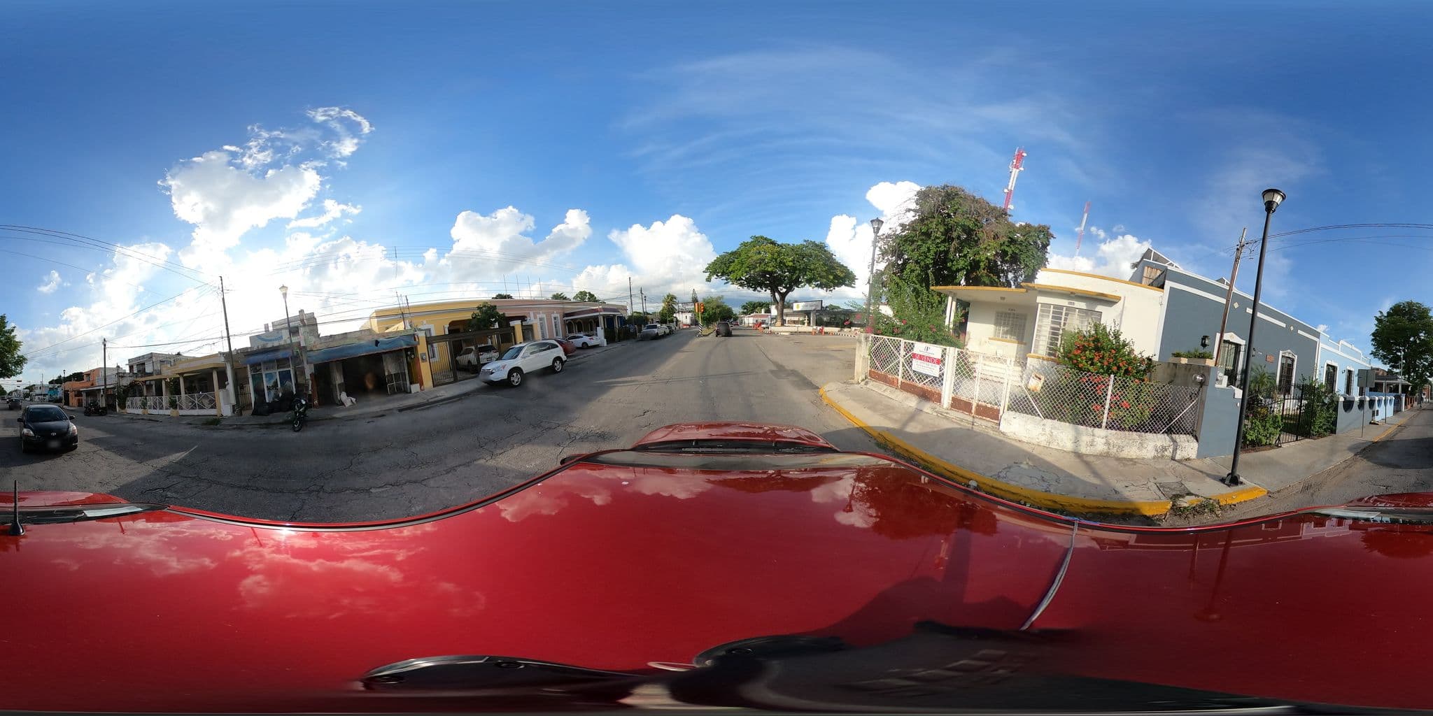 Street view near Hotel Casa Nobel, Mérida