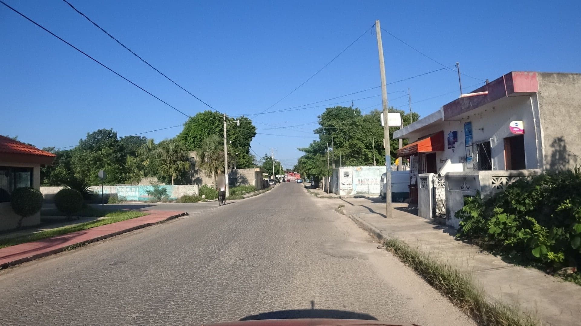 Street view near Hotel Roazi, Tizimín — © z0rg (CC BY-SA · Mapillary)