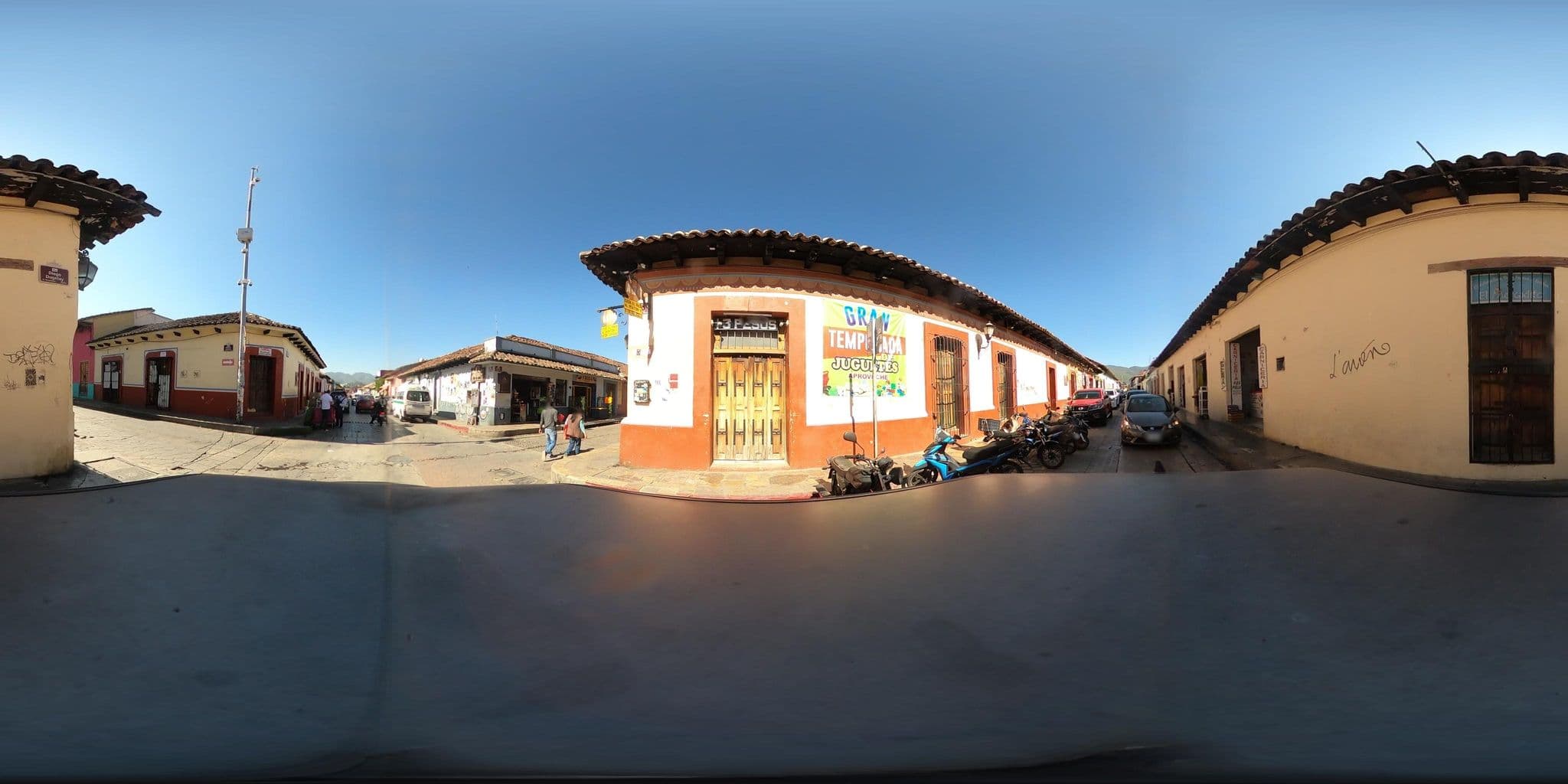 Street view near Hotel Casa, San Cristóbal de las Casas