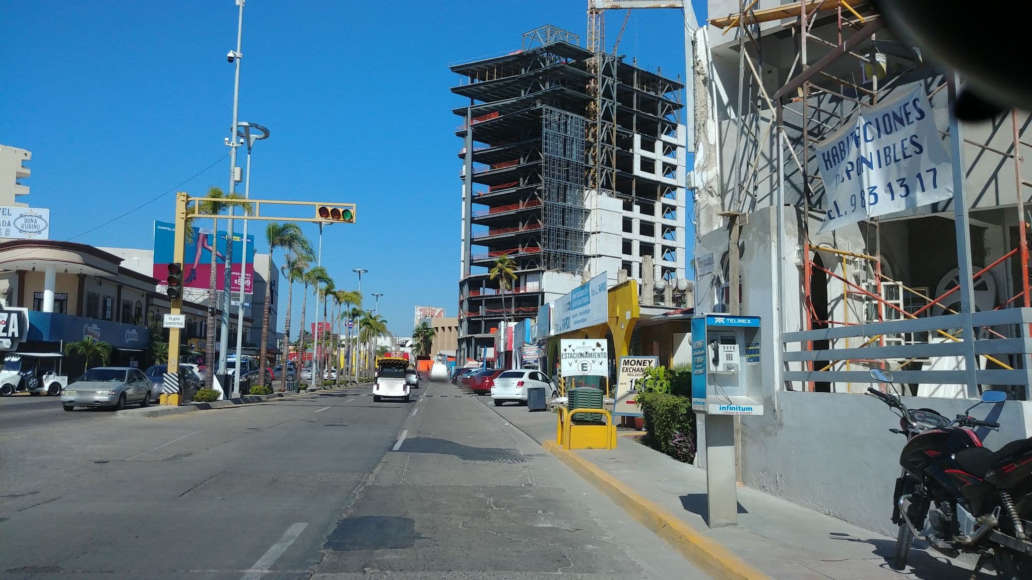 Street view near Venados Inn, Mazatlán — © mpassarelli (CC BY-SA · Mapillary)