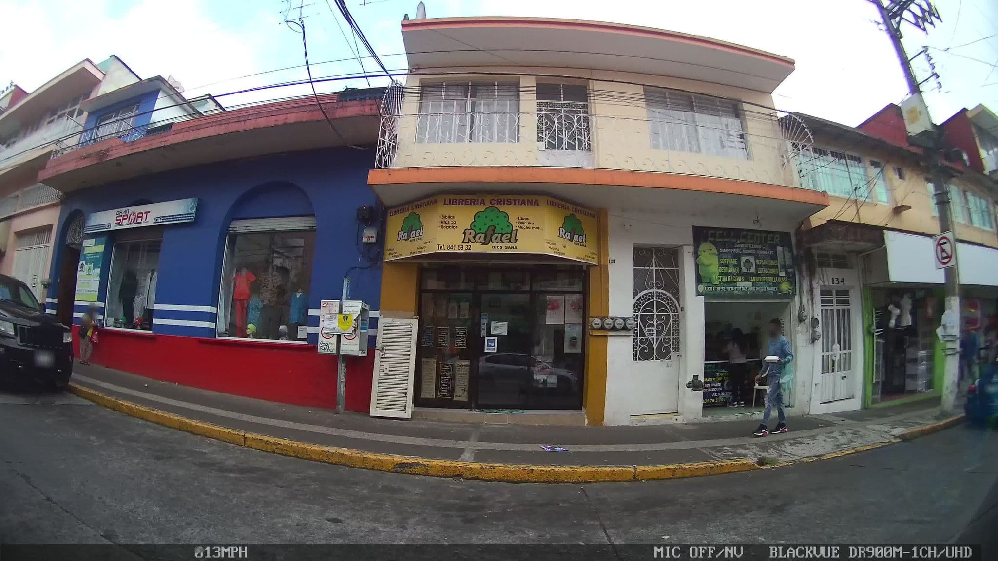 Street view near Hotel Posada del Virrey, Xalapa de Enríquez — © kaart_2 (CC BY-SA · Mapillary)