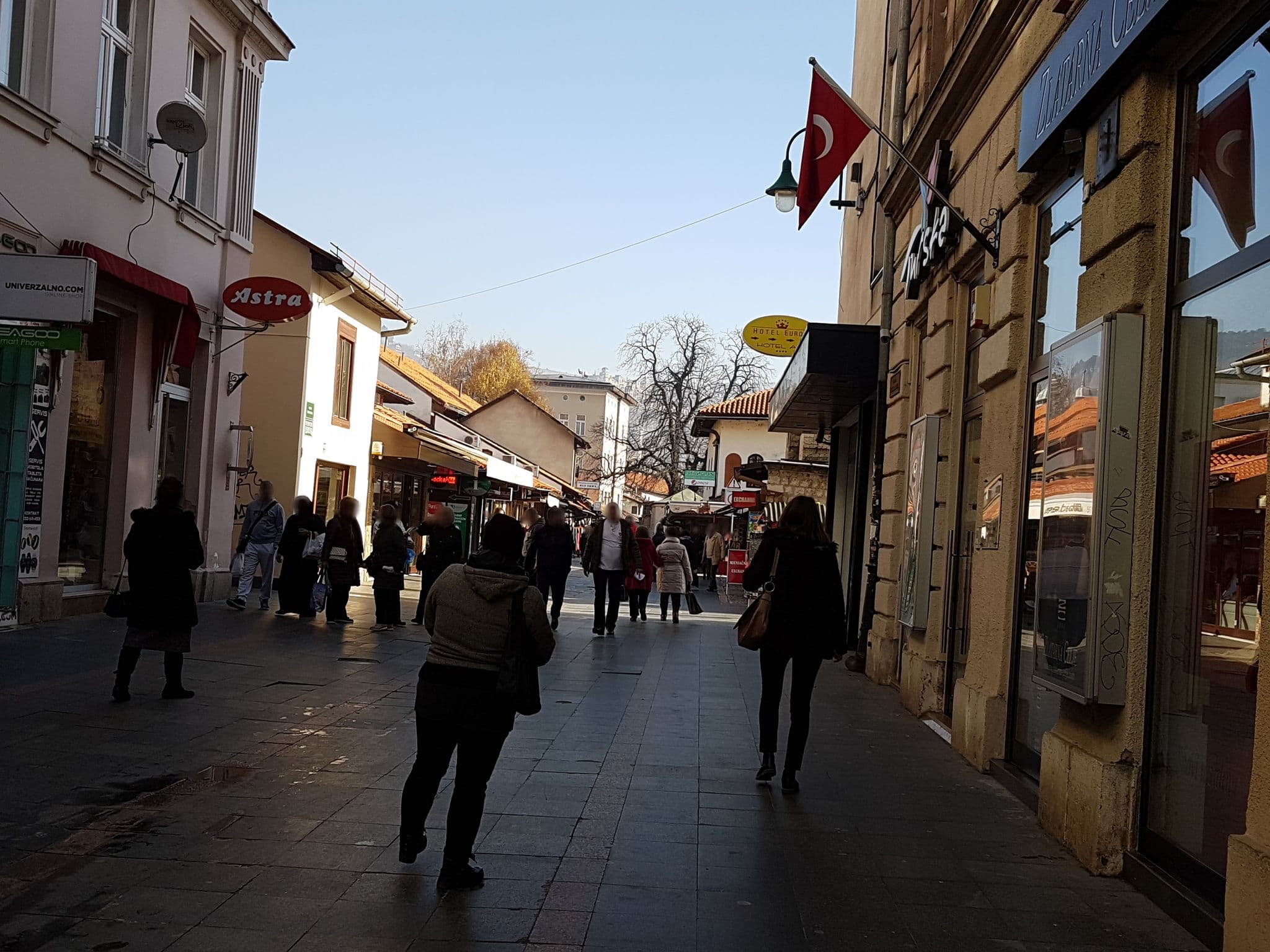 Street view near Tufna Hotel, Kobilja Glava — © jopparn (CC BY-SA · Mapillary)