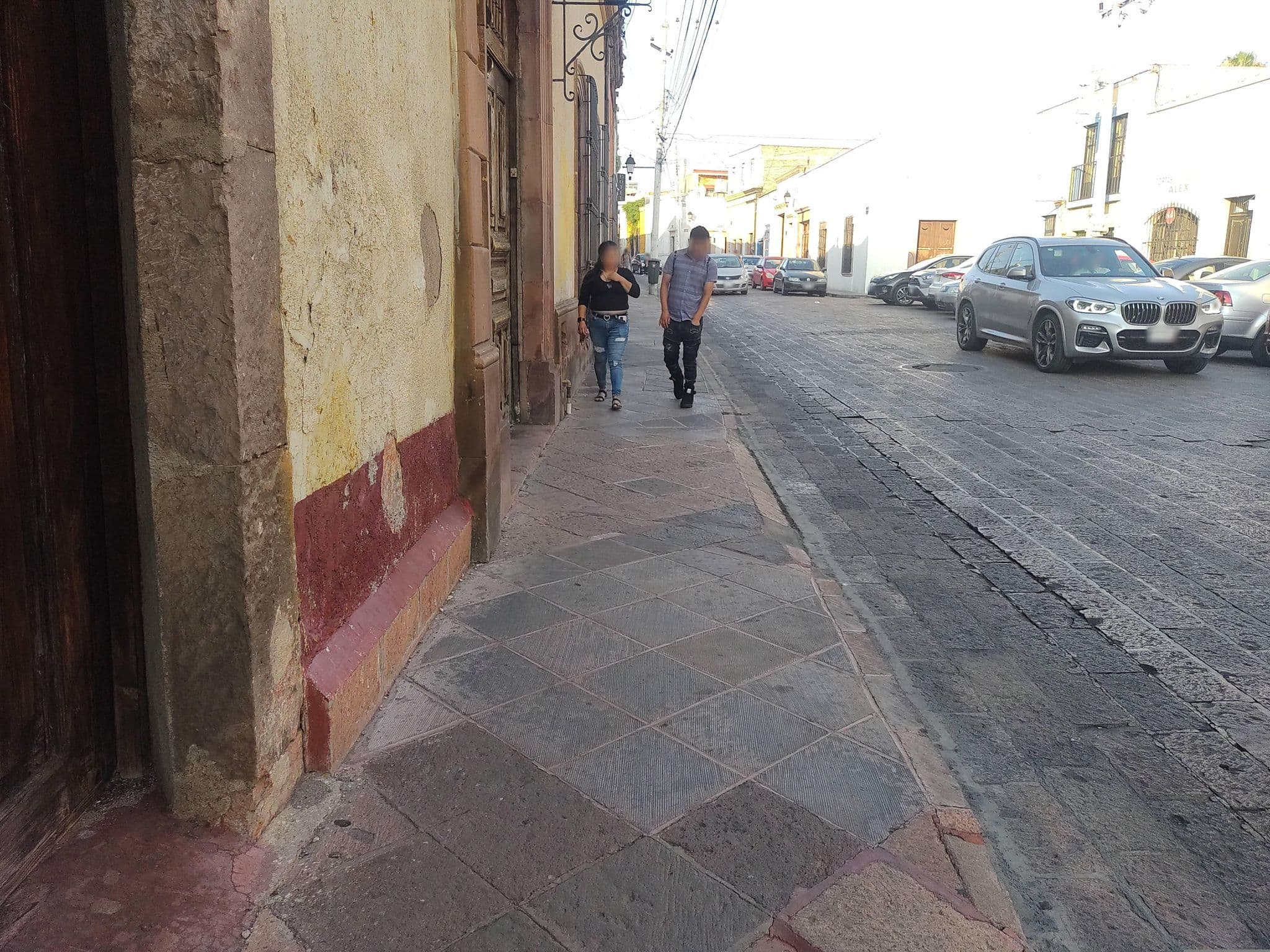 Street view near El Mexa Hostel, Santiago de Querétaro — © mapeadora (CC BY-SA · Mapillary)