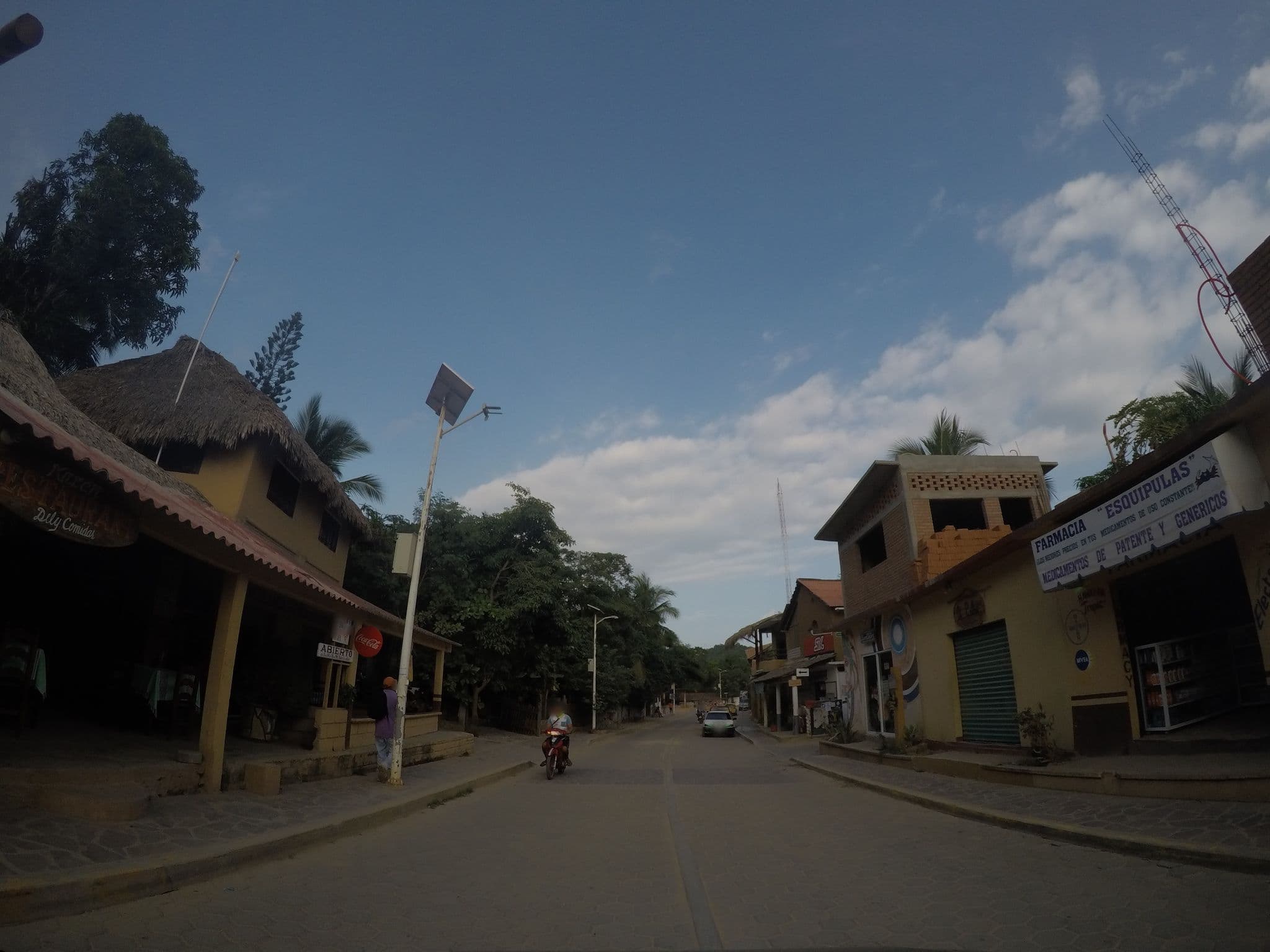 Street view near La casa del sueño, Puerto Ángel