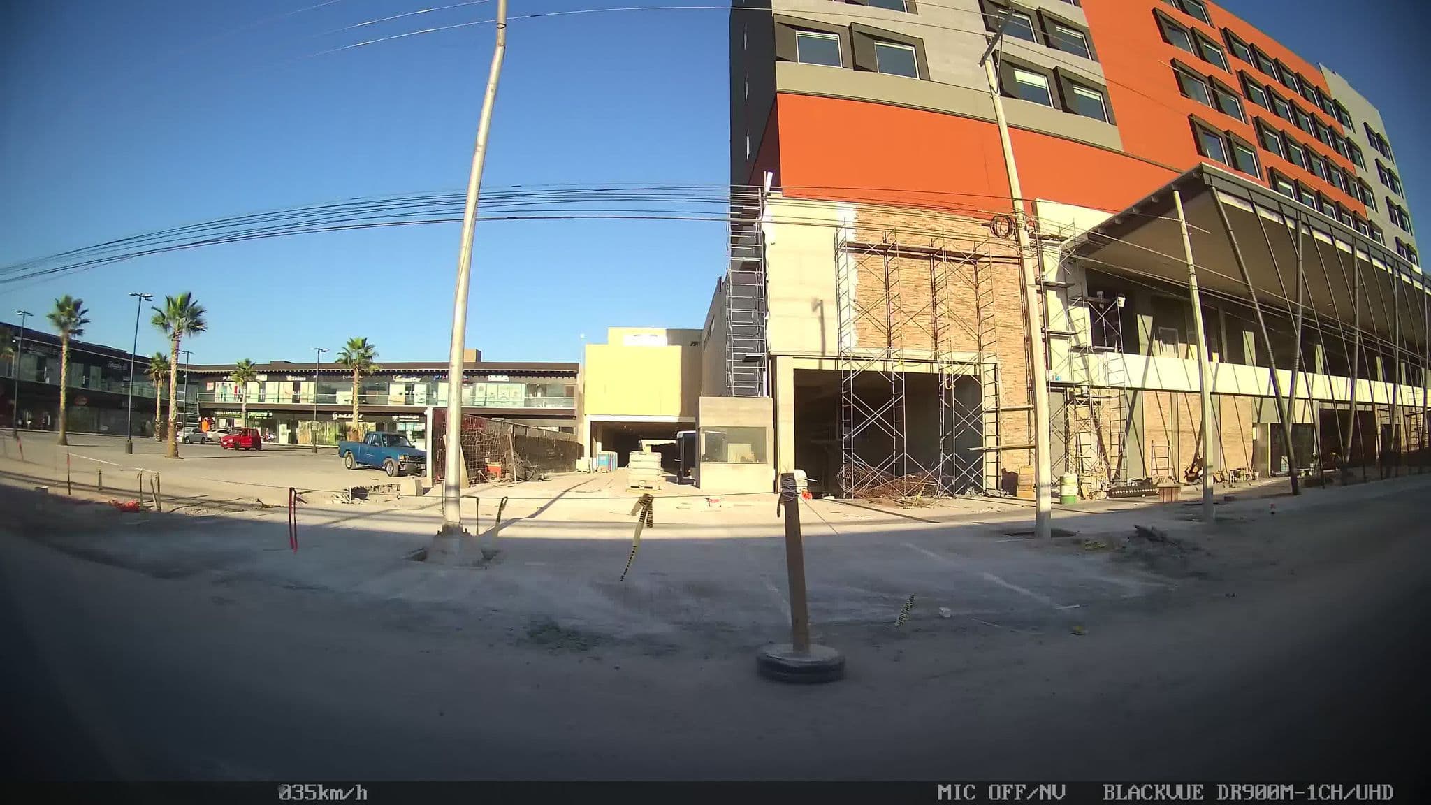 Street view near Hyatt, Saltillo — © kaart_4 (CC BY-SA · Mapillary)