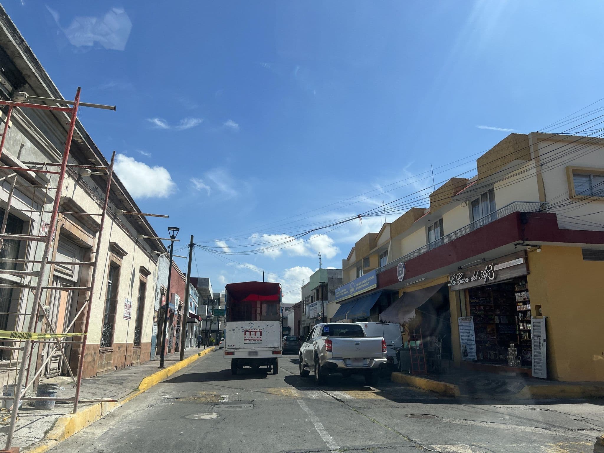 Street view near Hotel Hidalgo 1905, Zamora de Hidalgo — © Danniels_MovZam (CC BY-SA · Mapillary)