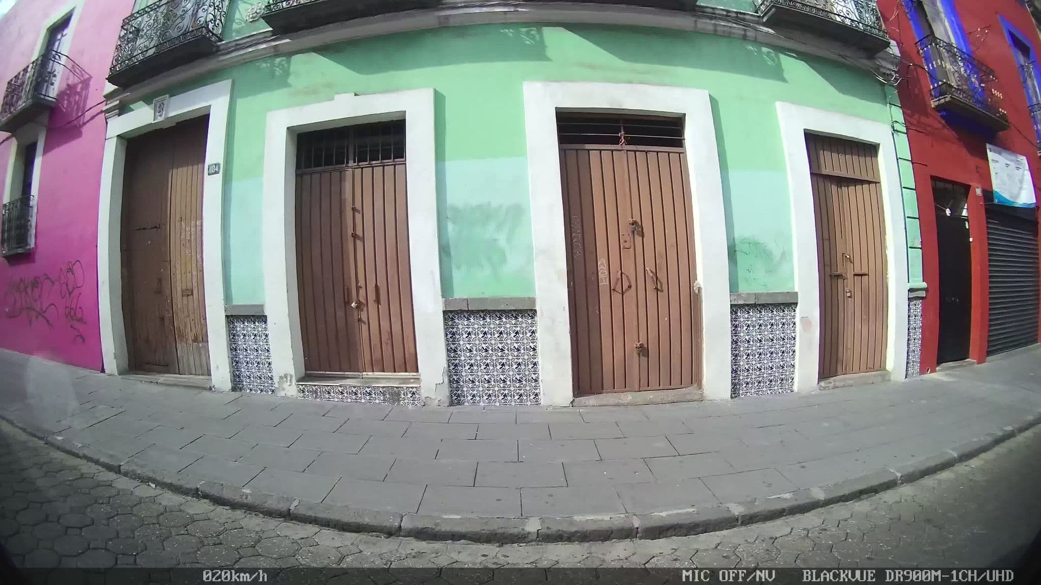 Street view near Casa Azulai Puebla, Puebla — © kaart_4 (CC BY-SA · Mapillary)