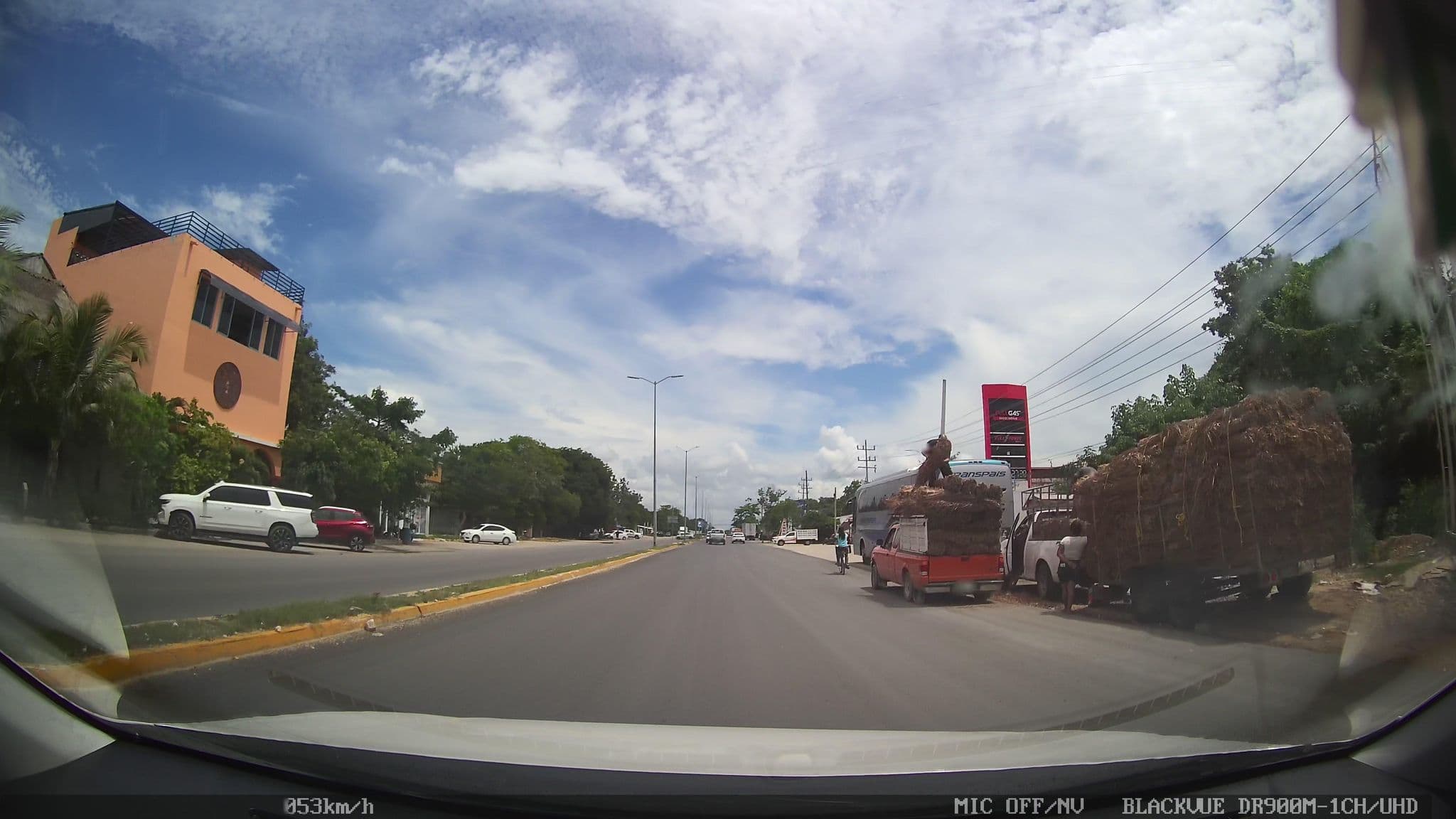 Street view near Casaia, Tulum