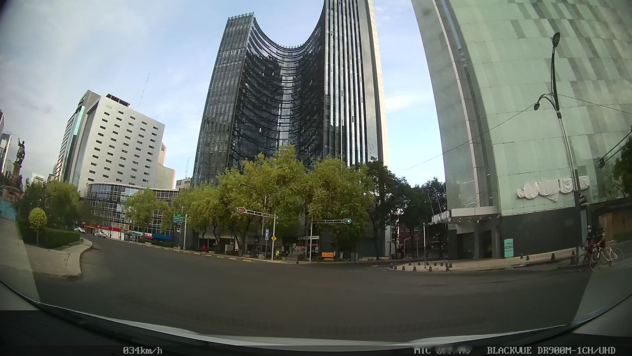 Street view near Le Méridien Mexico City, Cuauhtémoc — © kaart_2 (CC BY-SA · Mapillary)