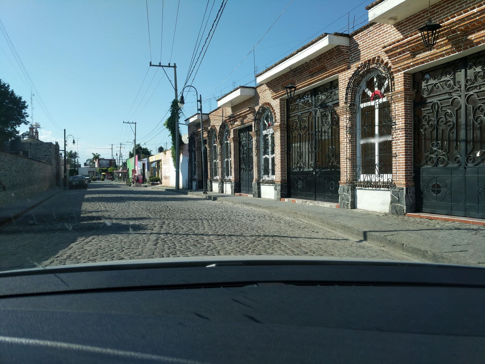 Street view near Hotel villas Tonantzintla, San Luis Tehuiloyocan — © mphathaway (CC BY-SA · Mapillary)
