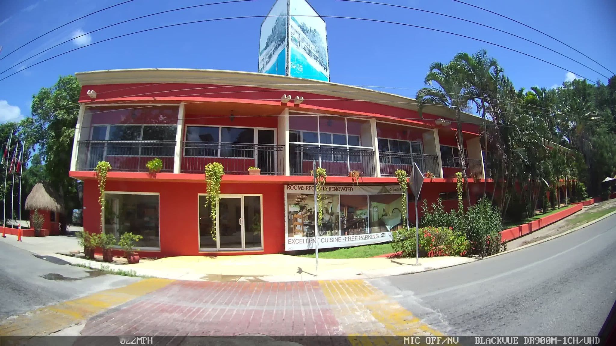 Street view near Hotel Chichen Itza, Piste — © kaart_2 (CC BY-SA · Mapillary)