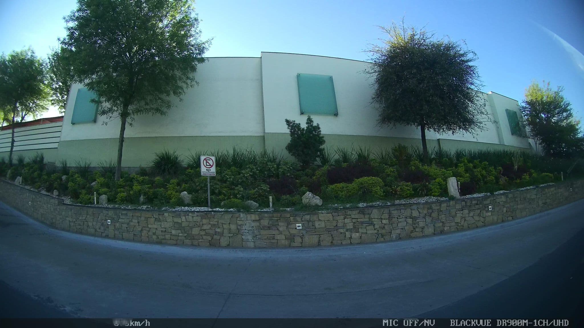 Street view near Niu, Guadalupe — © kaart_4 (CC BY-SA · Mapillary)