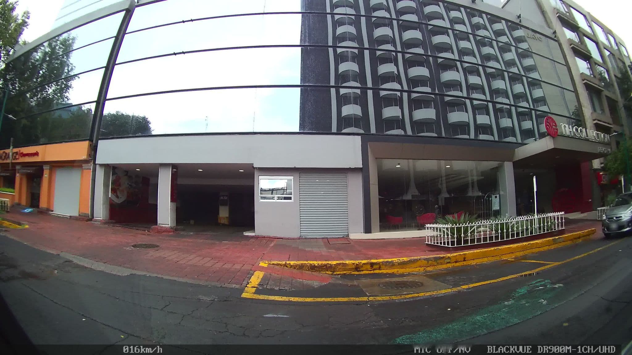 Street view near Hotel NH Collection Mexico City Reforma, Cuauhtémoc — © kaart_2 (CC BY-SA · Mapillary)