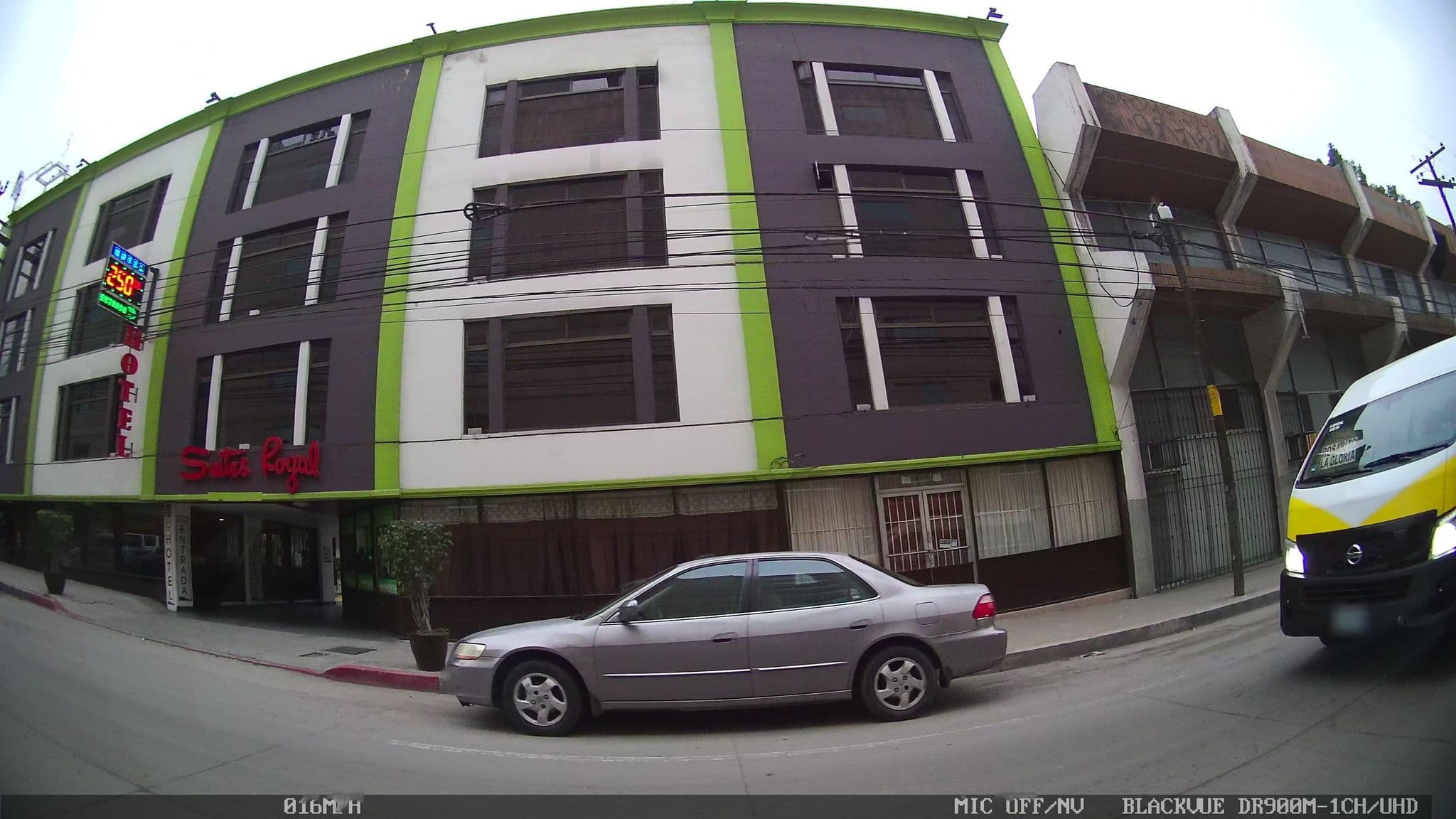 Street view near Hotel Suites Royal, Tijuana — © kaart_2 (CC BY-SA · Mapillary)