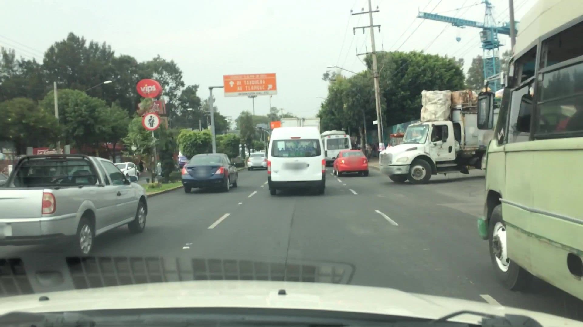 Street view near Plaza Vaqueritos, Xochimilco — © lvl5 (CC BY-SA · Mapillary)