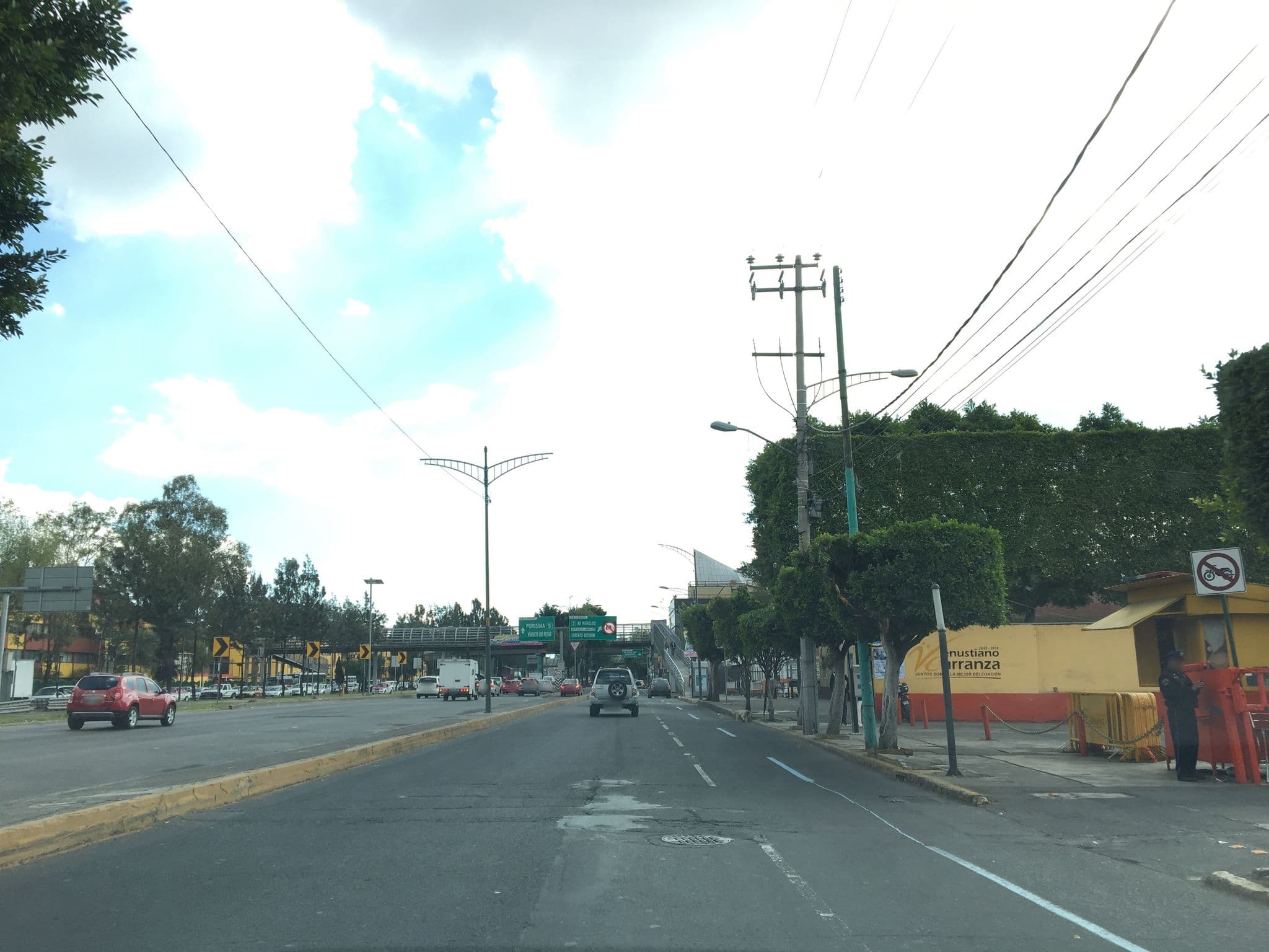 Street view near Fuente D Venustiano Carranza, Mexico City — © ccossio (CC BY-SA · Mapillary)
