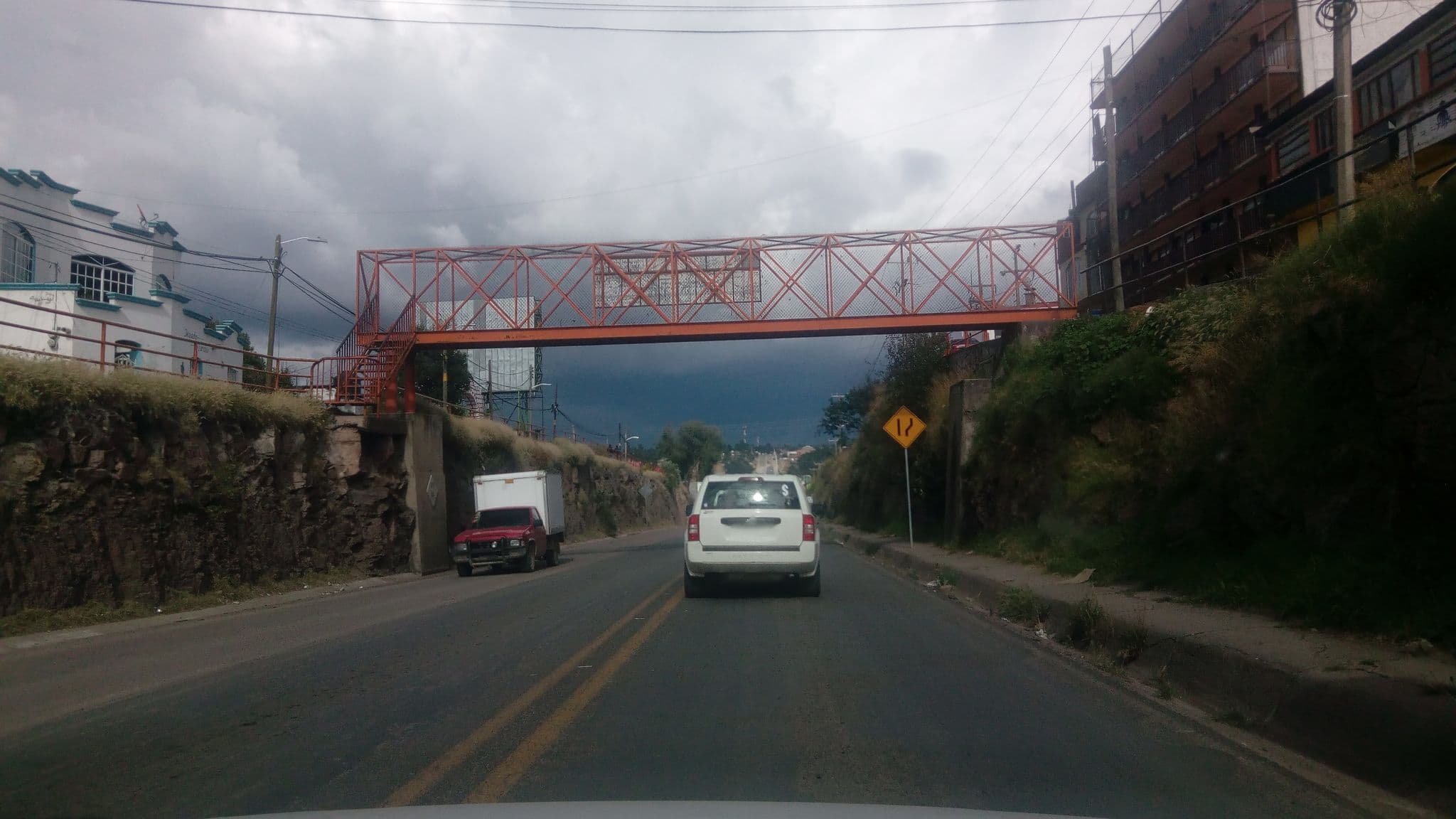 Street view near Los Pinos, El Salto — © wjusak (CC BY-SA · Mapillary)