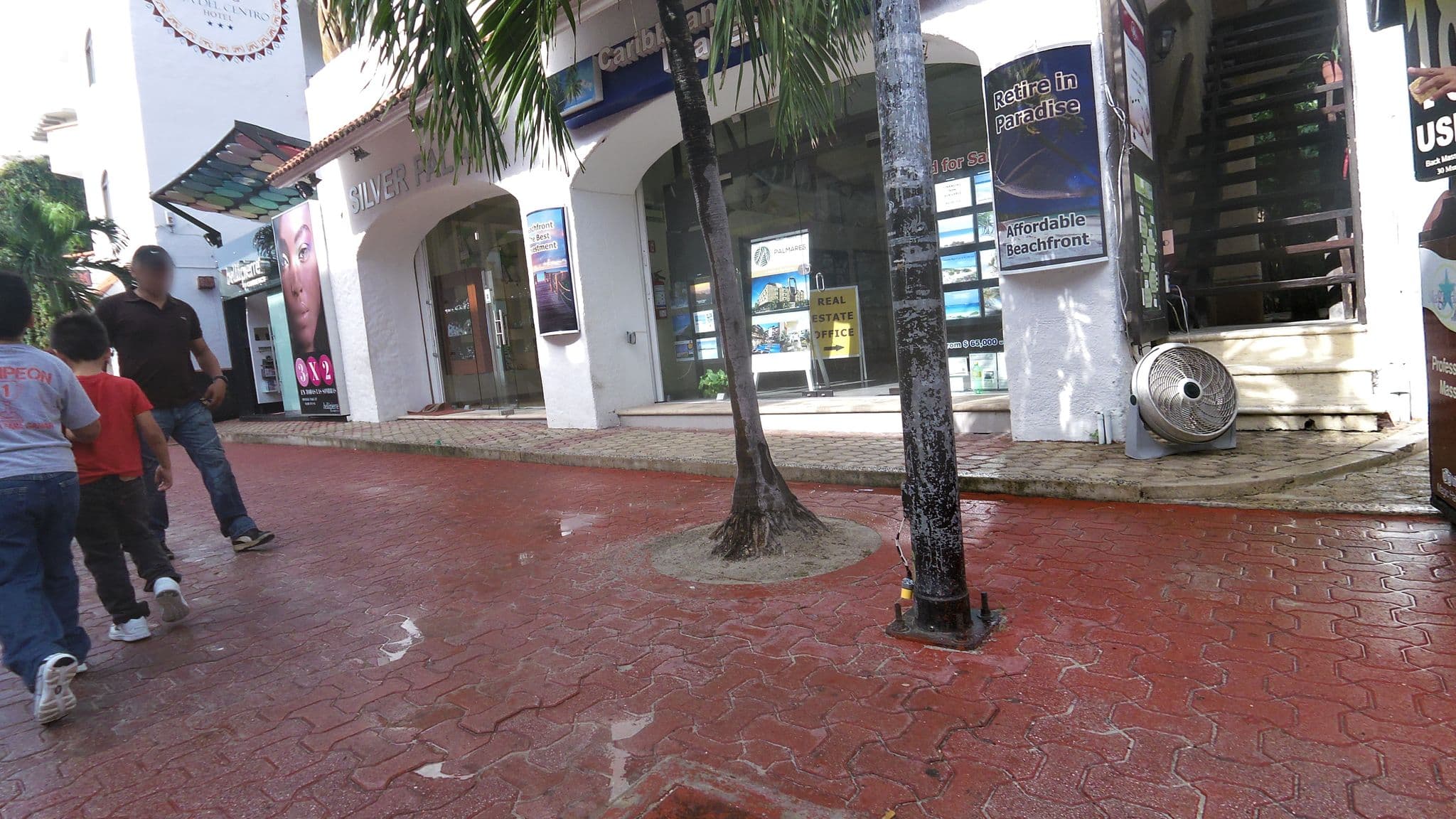 Street view near Maya Del Centro, Playa del Carmen — © rps333 (CC BY-SA · Mapillary)