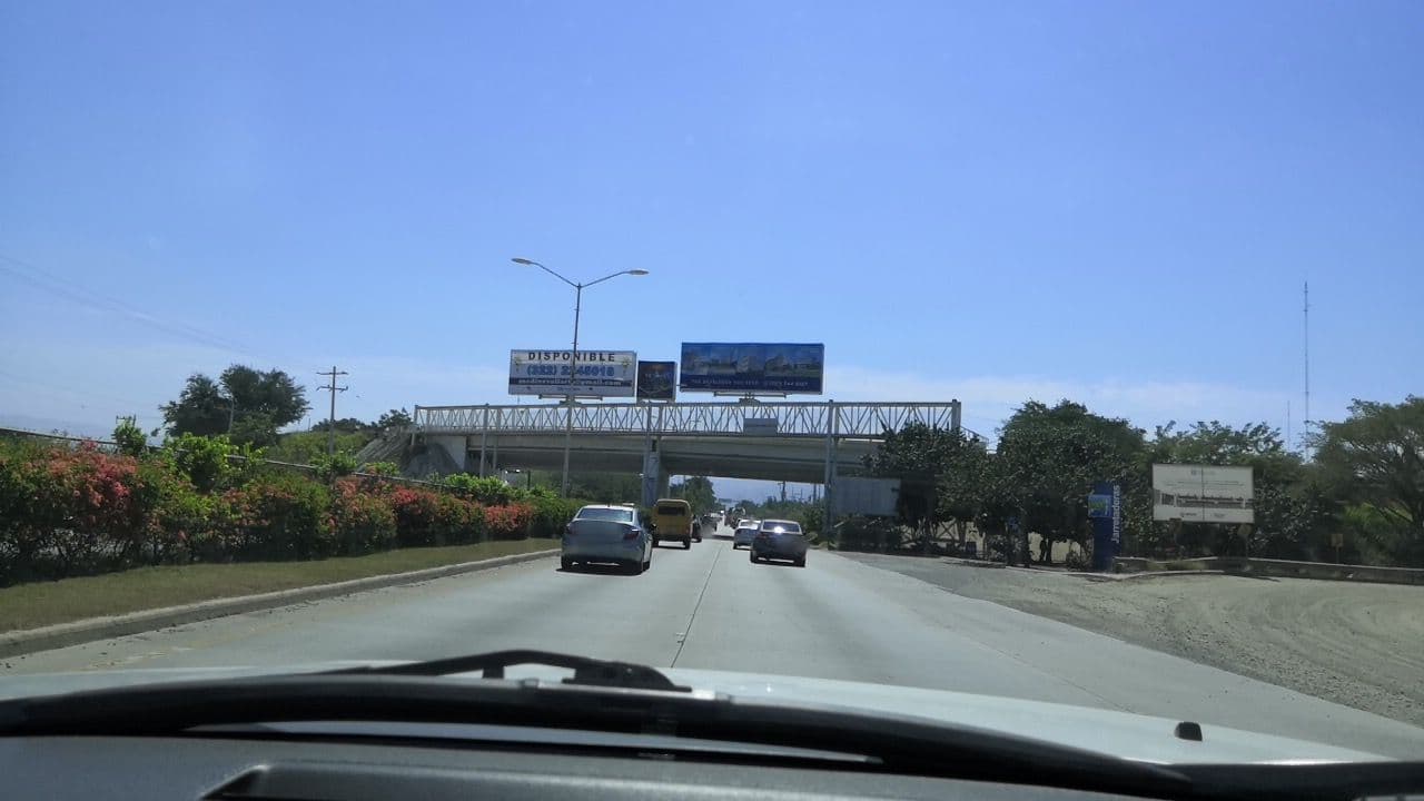 Street view near Hotel Splash Inn, Las Jarretaderas — © oramire (CC BY-SA · Mapillary)